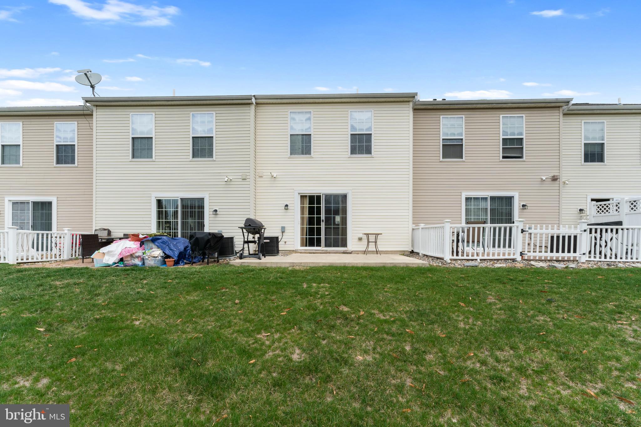 COLDWATER CONDO - Residential