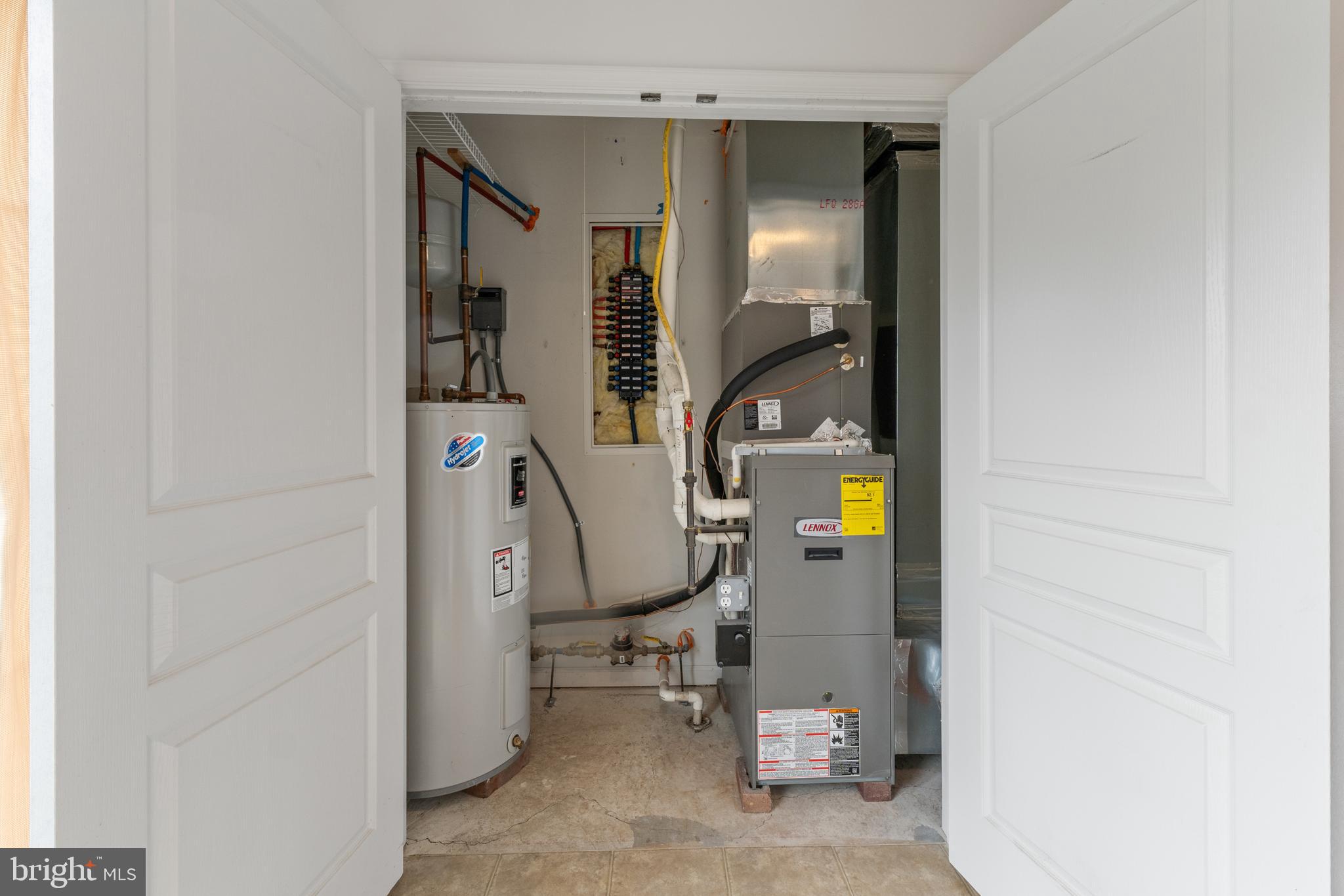 COLDWATER CONDO - Residential