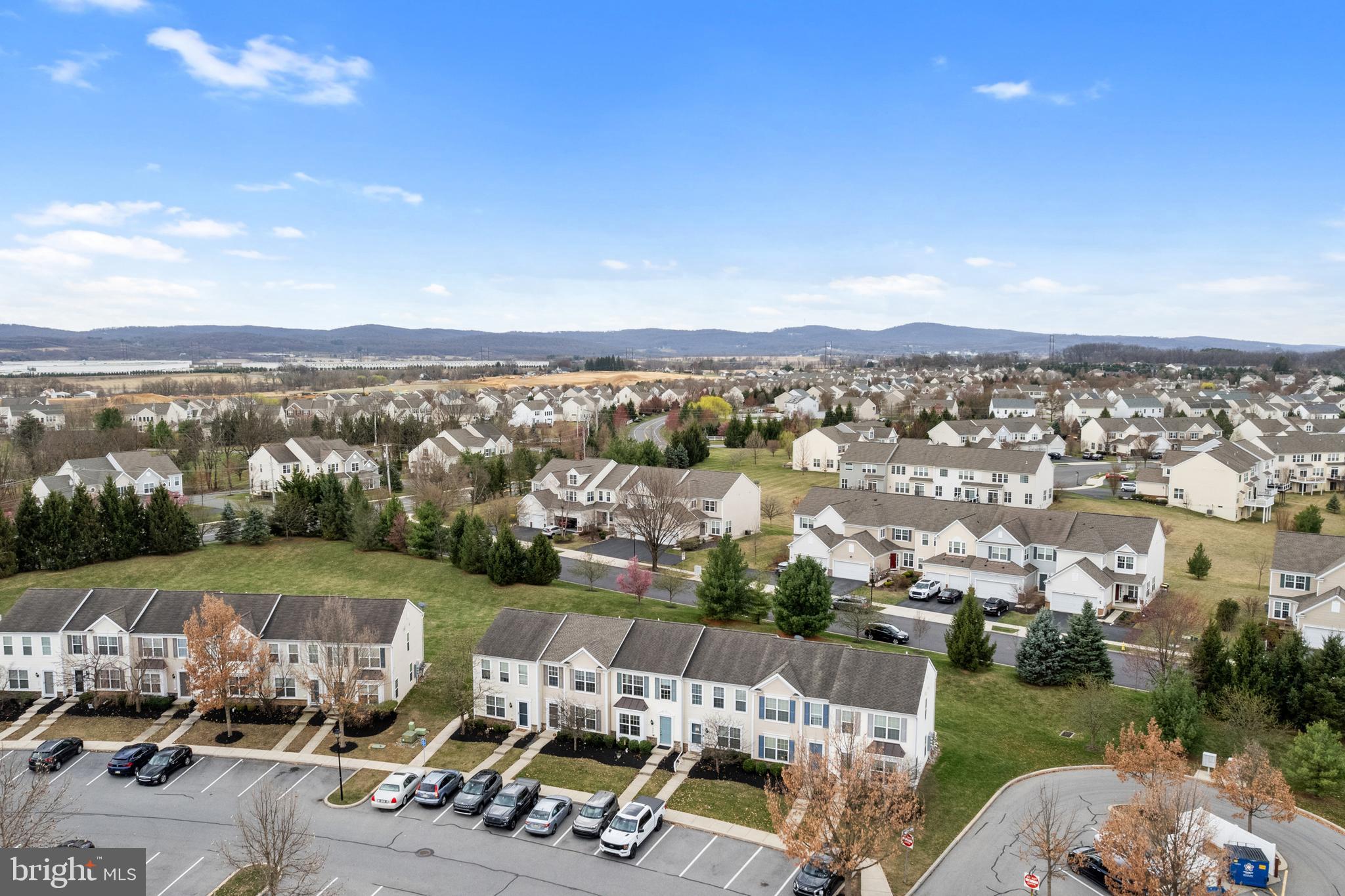 COLDWATER CONDO - Residential