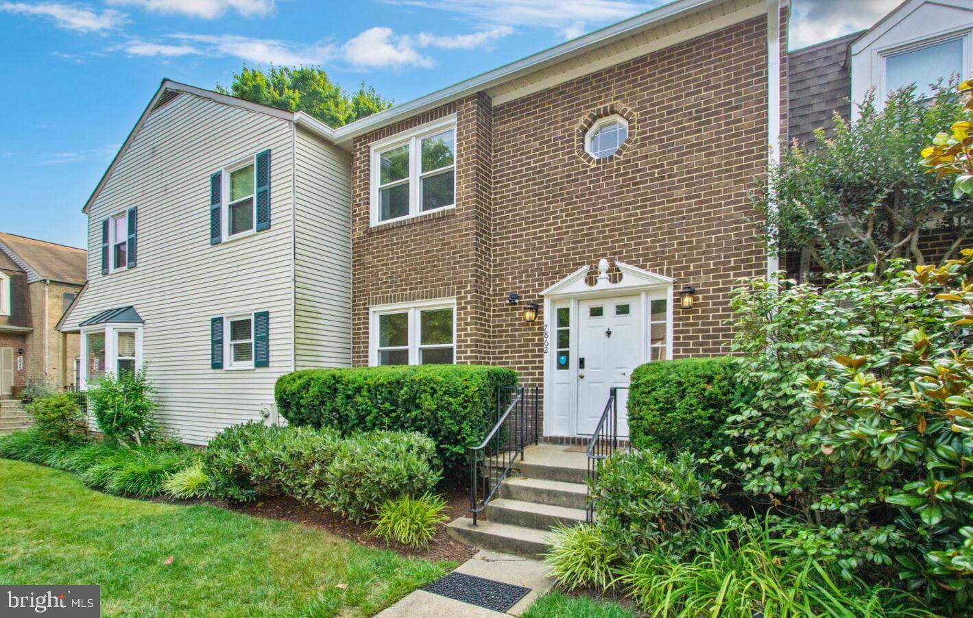 INVERNESS KNOLLS - Residential Lease