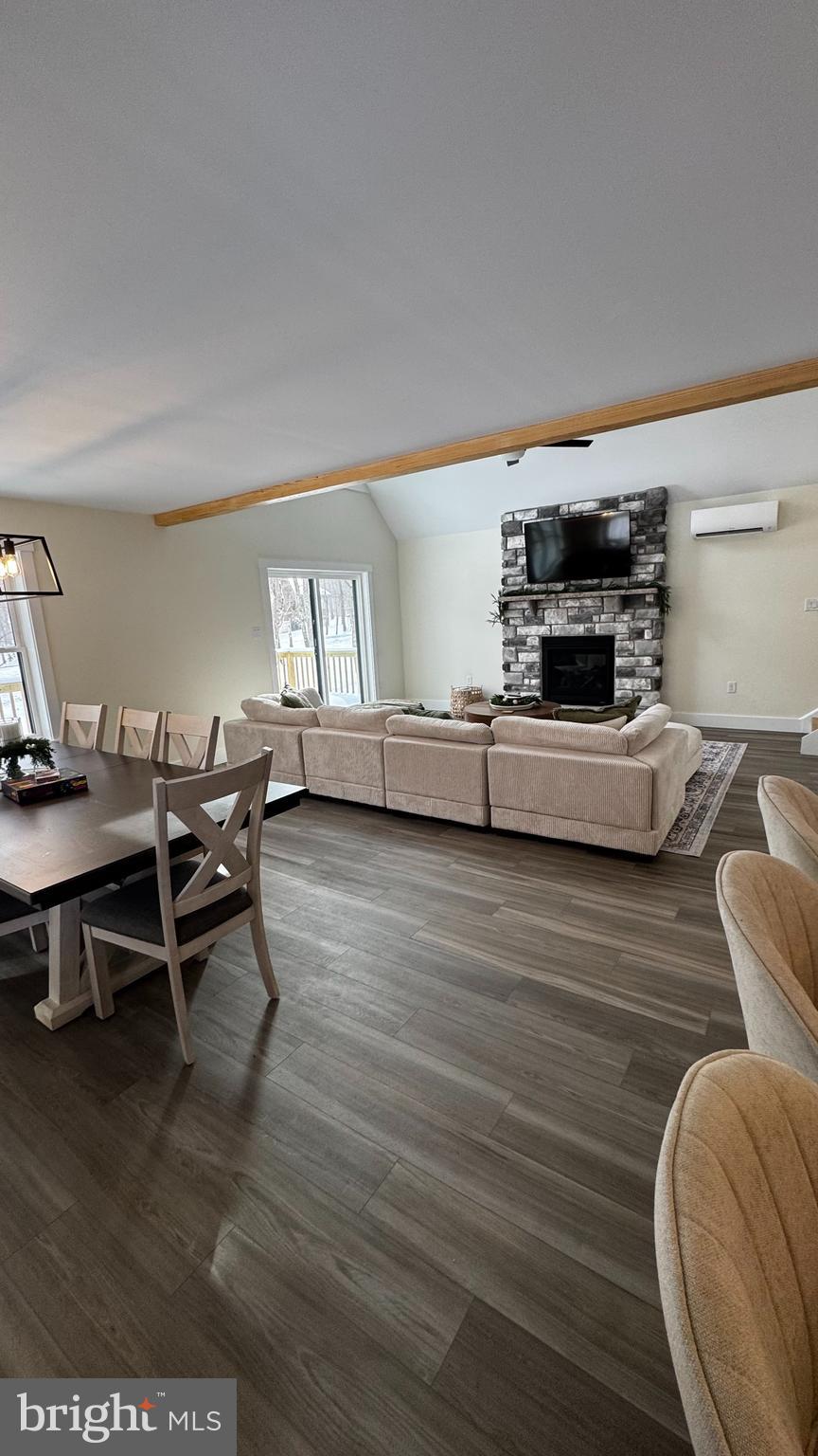 TOWAMENSING TRAILS - Residential