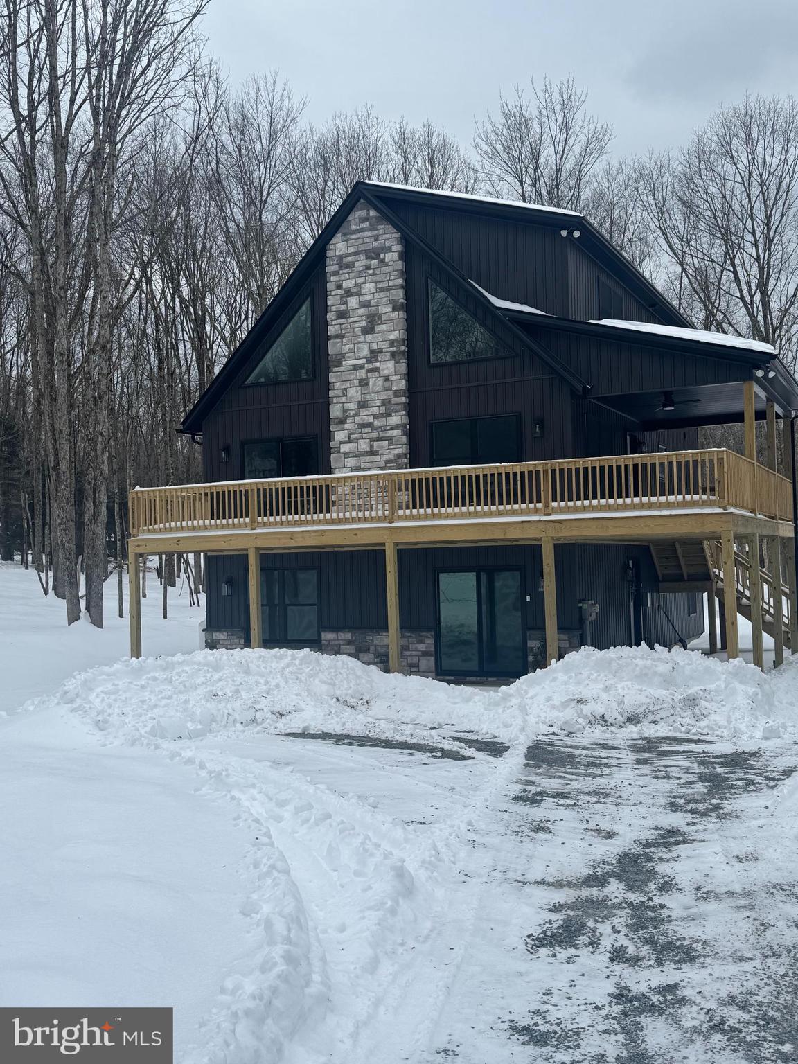 TOWAMENSING TRAILS - Residential