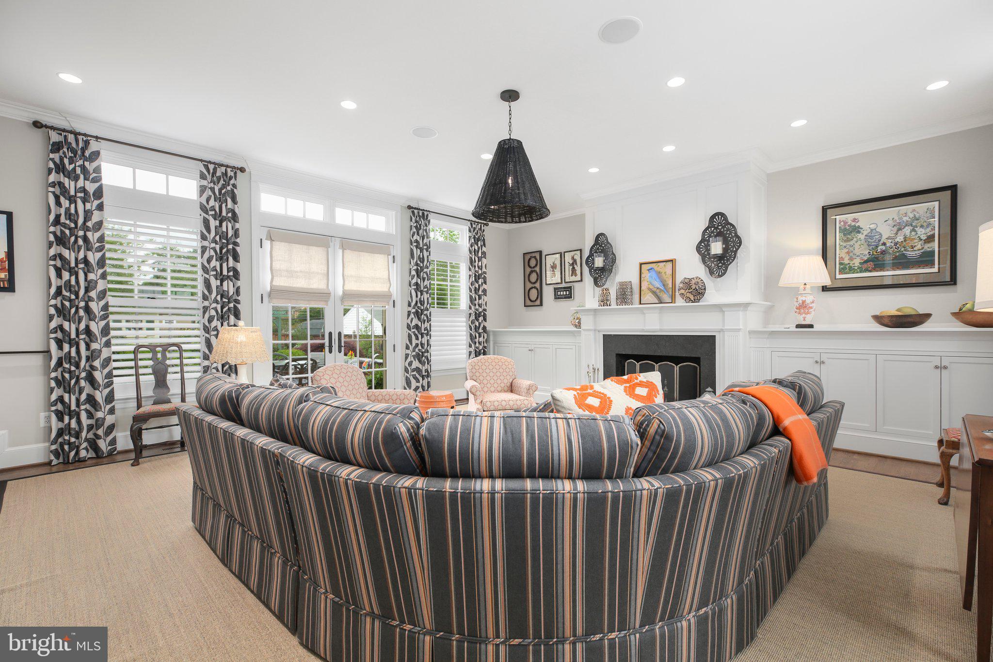 COLLEGE TERRACE - Residential