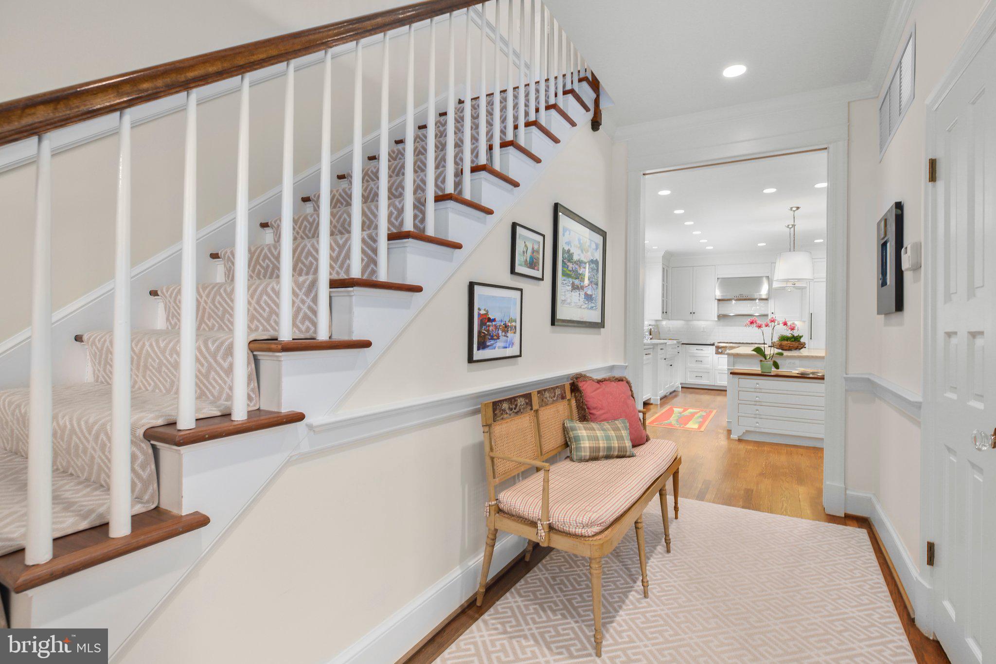 COLLEGE TERRACE - Residential