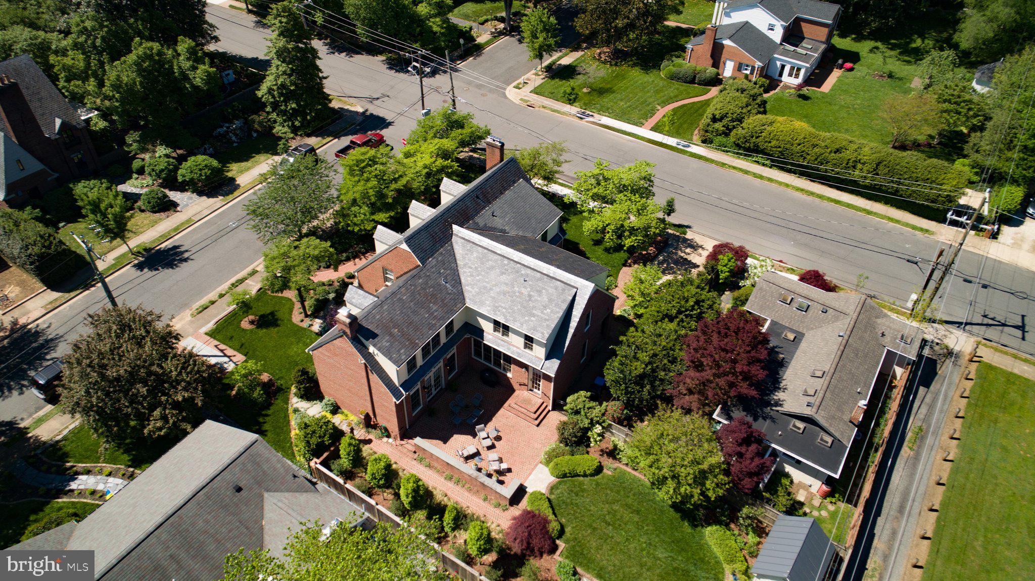 COLLEGE TERRACE - Residential