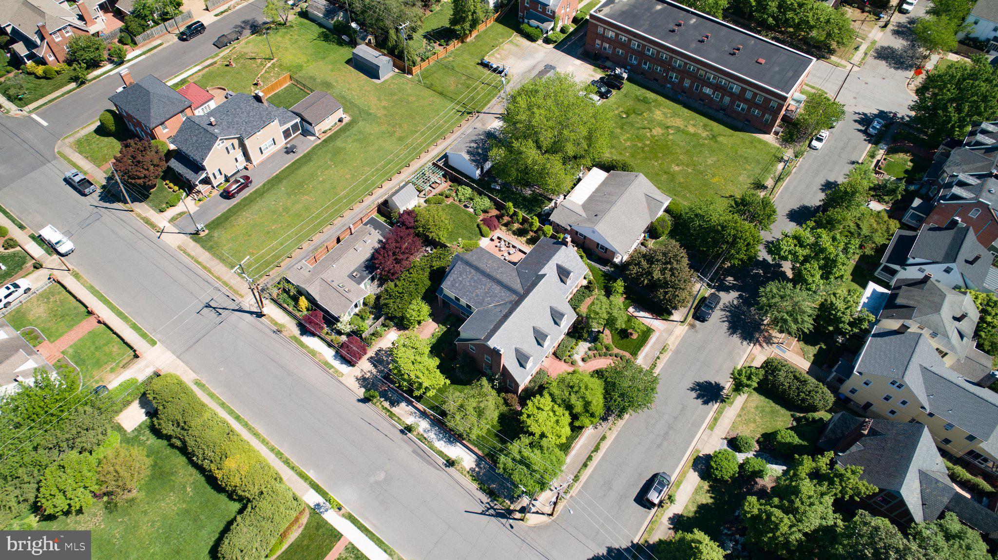 COLLEGE TERRACE - Residential