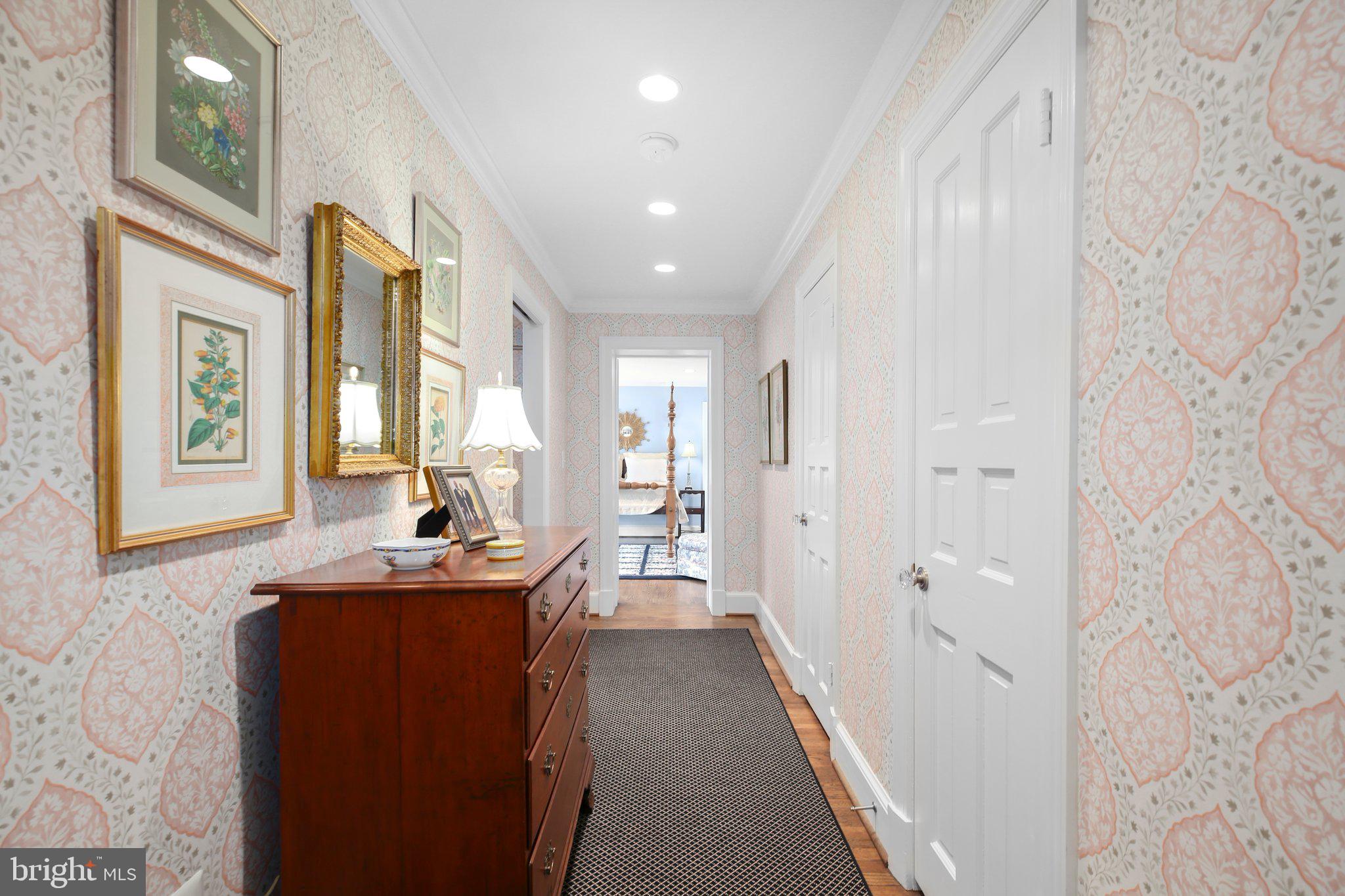 COLLEGE TERRACE - Residential