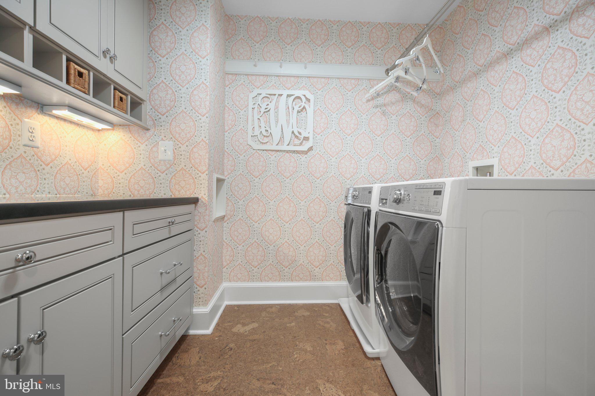 COLLEGE TERRACE - Residential