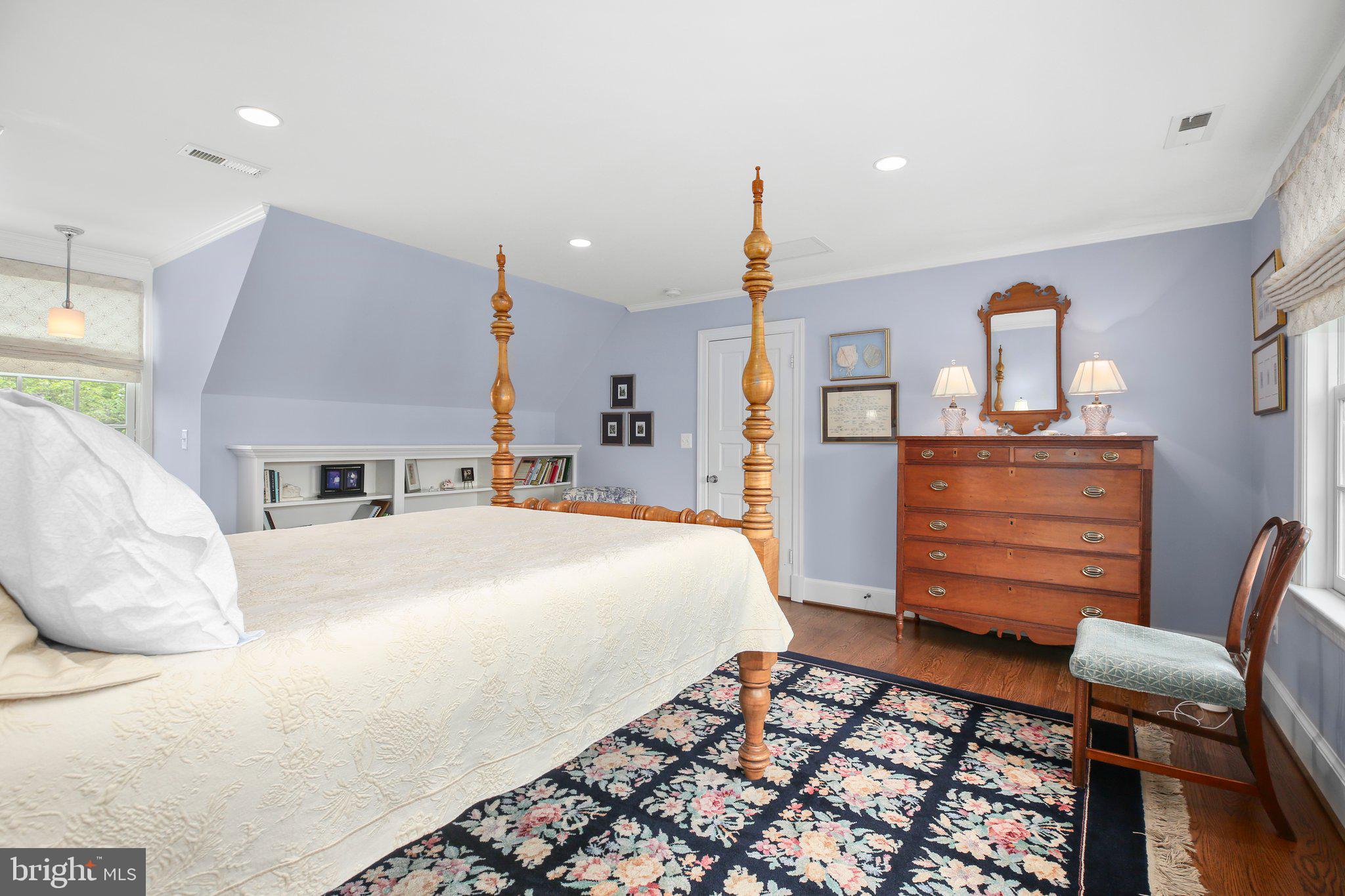 COLLEGE TERRACE - Residential