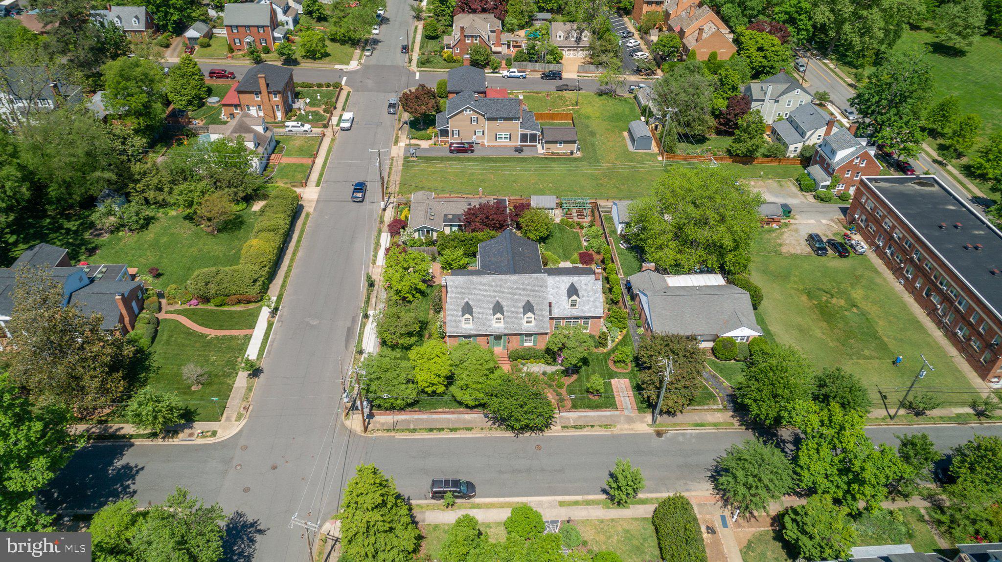 COLLEGE TERRACE - Residential