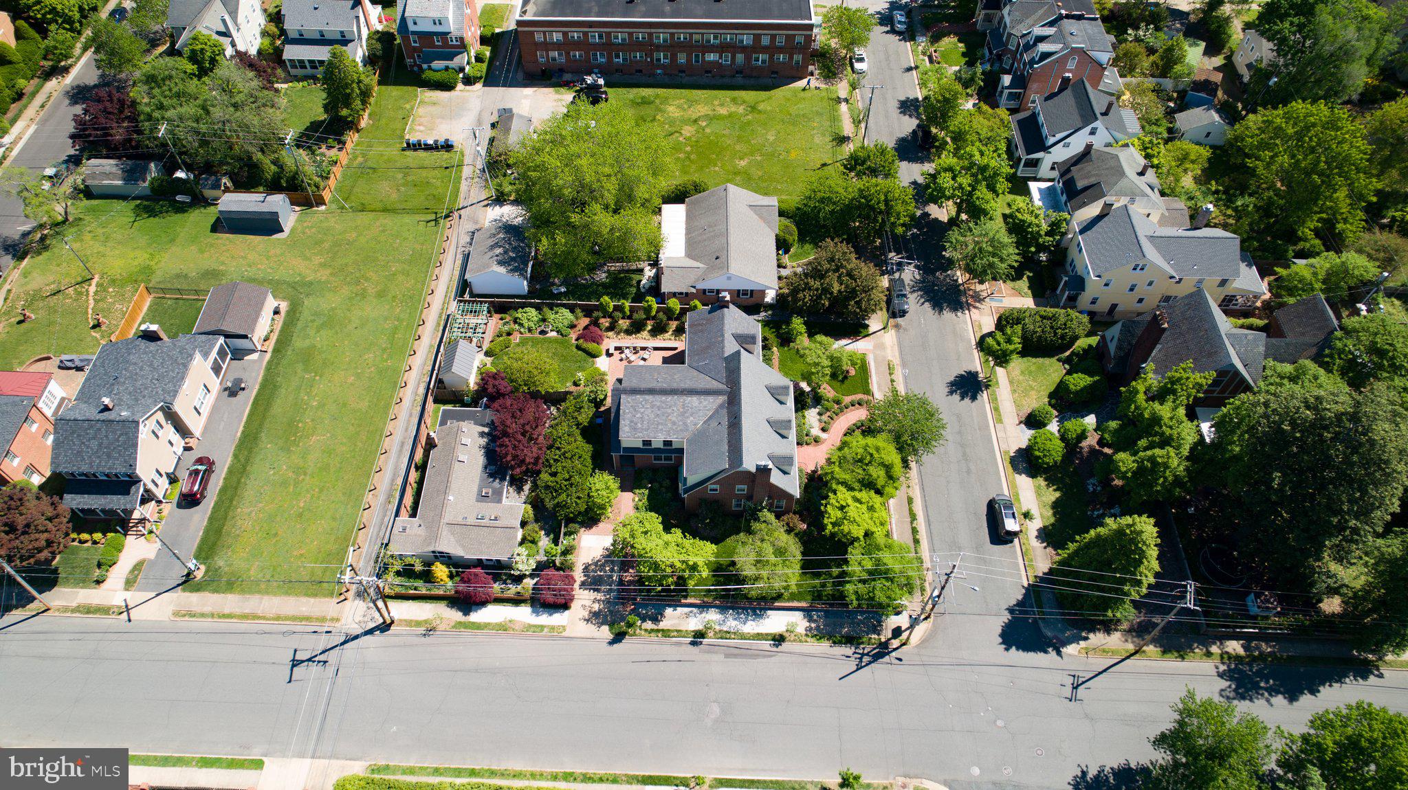 COLLEGE TERRACE - Residential