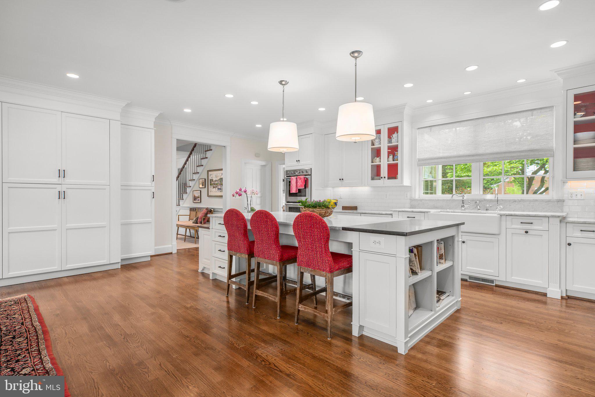 COLLEGE TERRACE - Residential