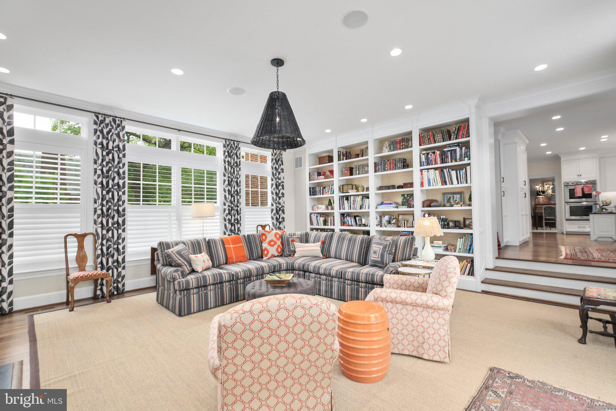 COLLEGE TERRACE - Residential