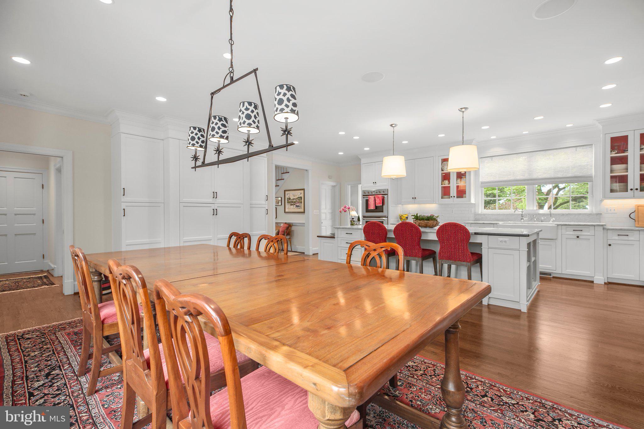 COLLEGE TERRACE - Residential