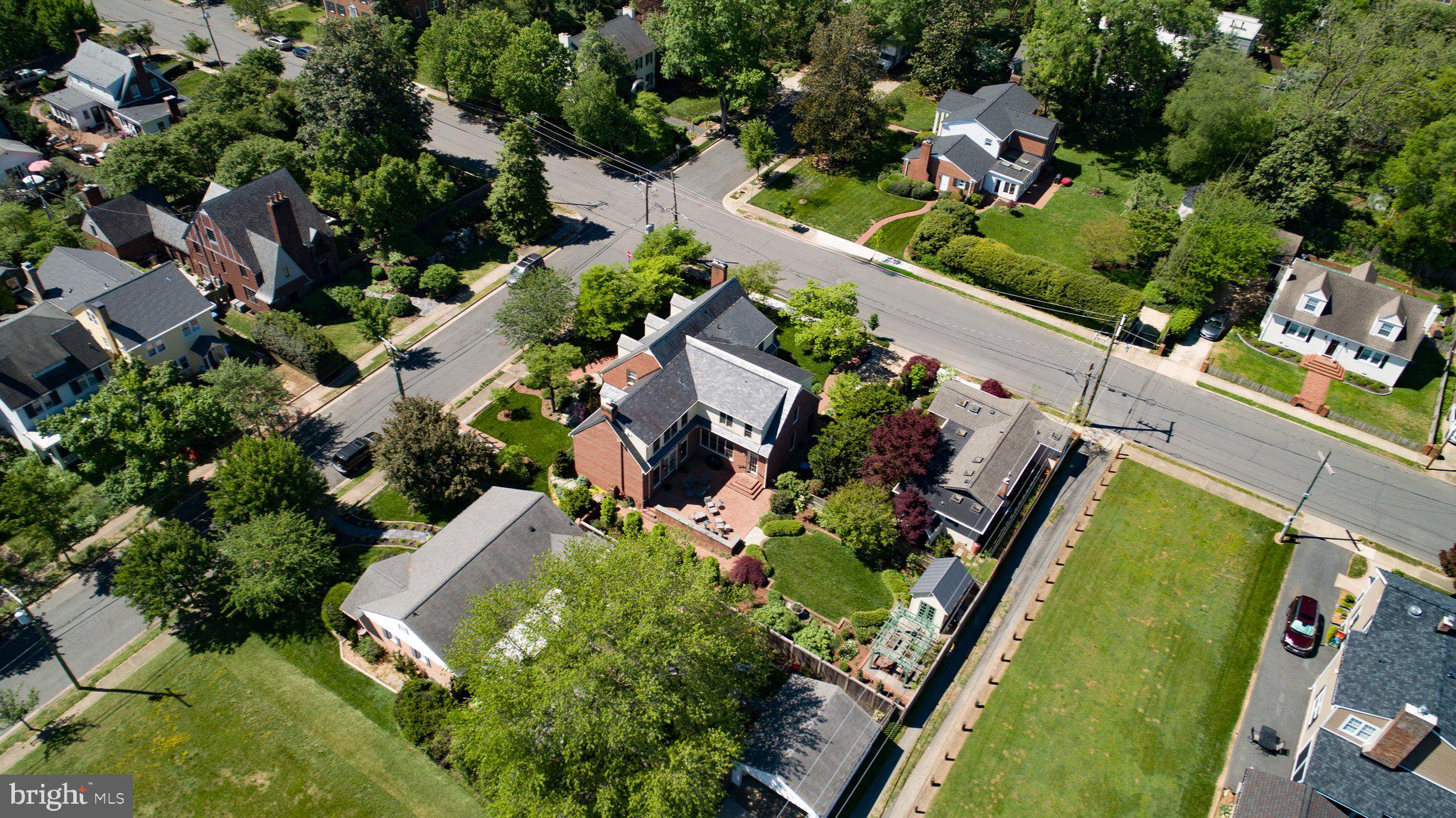 COLLEGE TERRACE - Residential