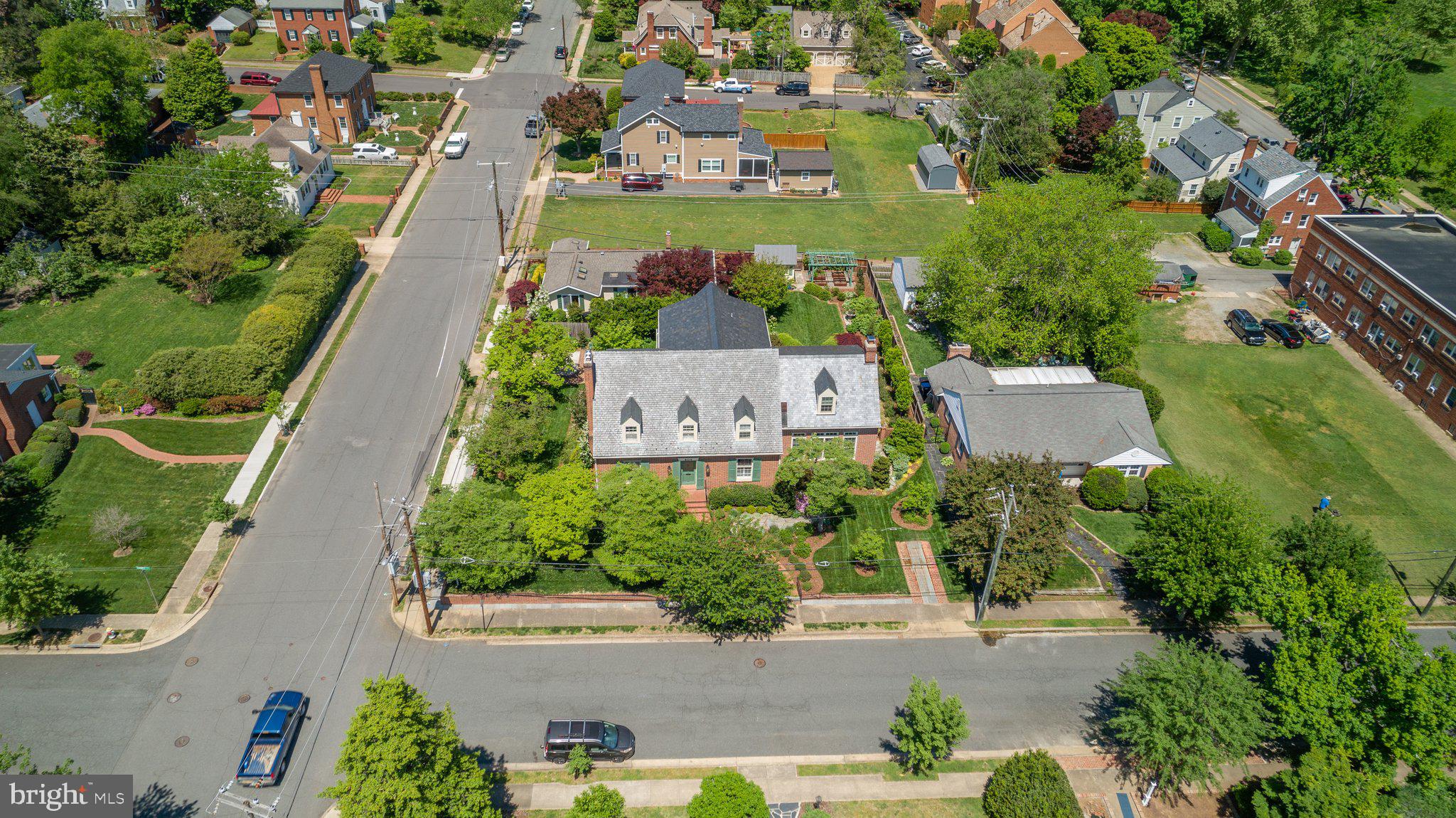 COLLEGE TERRACE - Residential