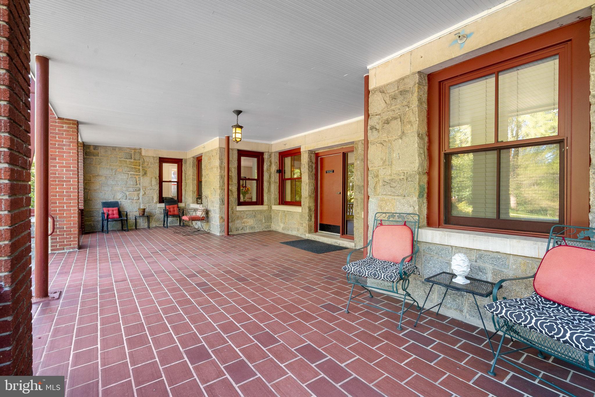 9610 DEWITT DRIVE B106