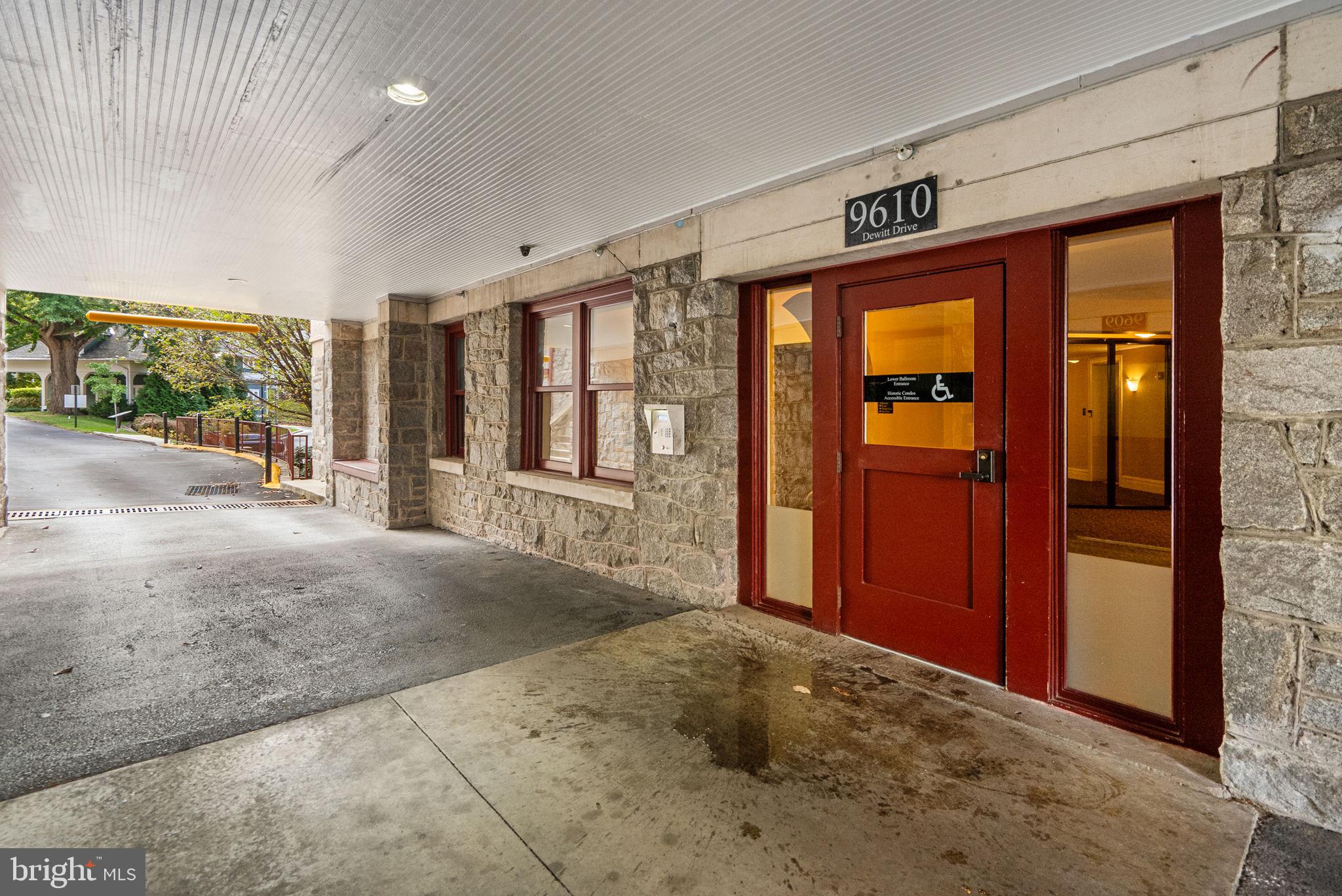 9610 DEWITT DRIVE B106