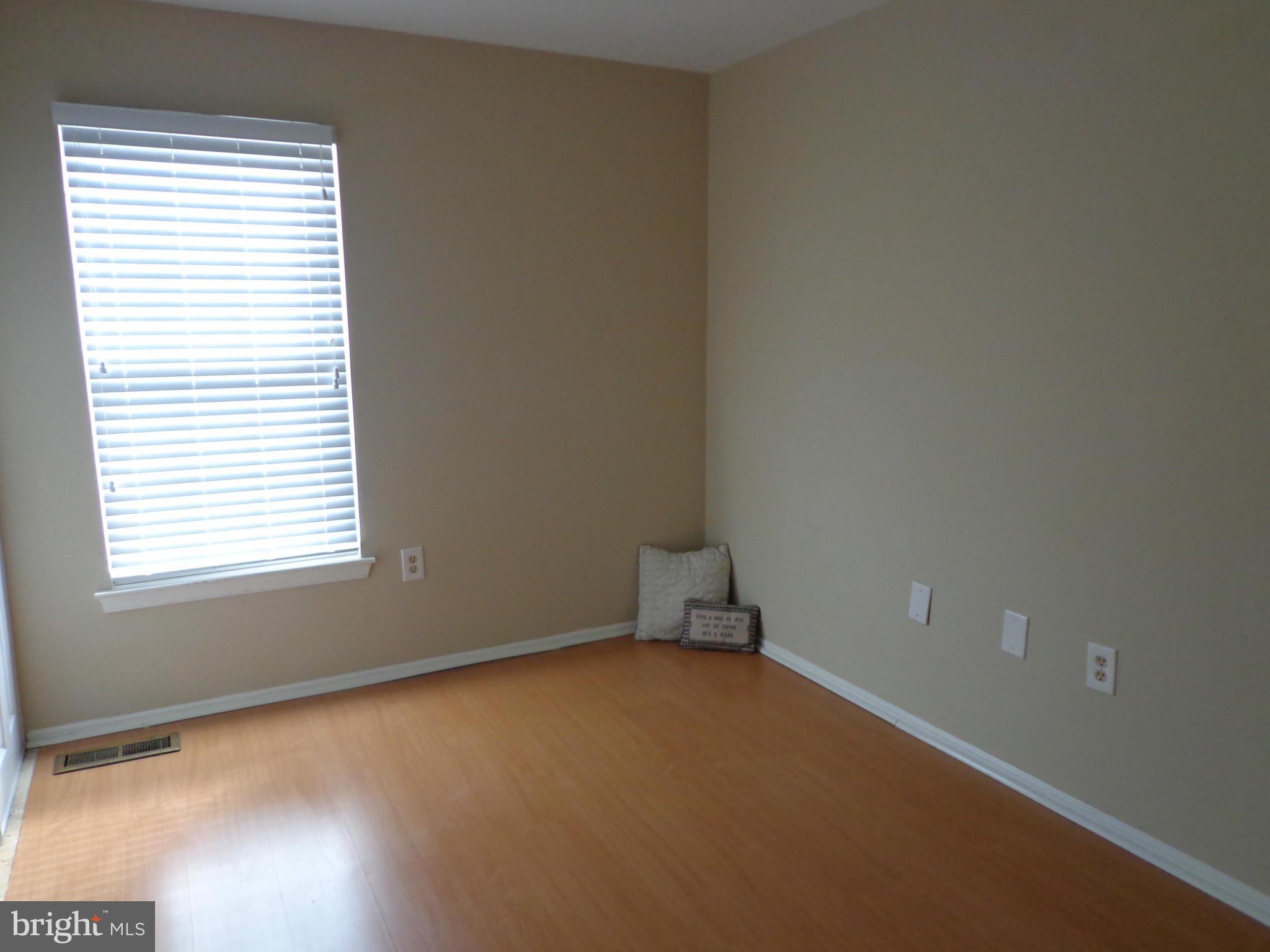 BURKE CENTRE - Residential