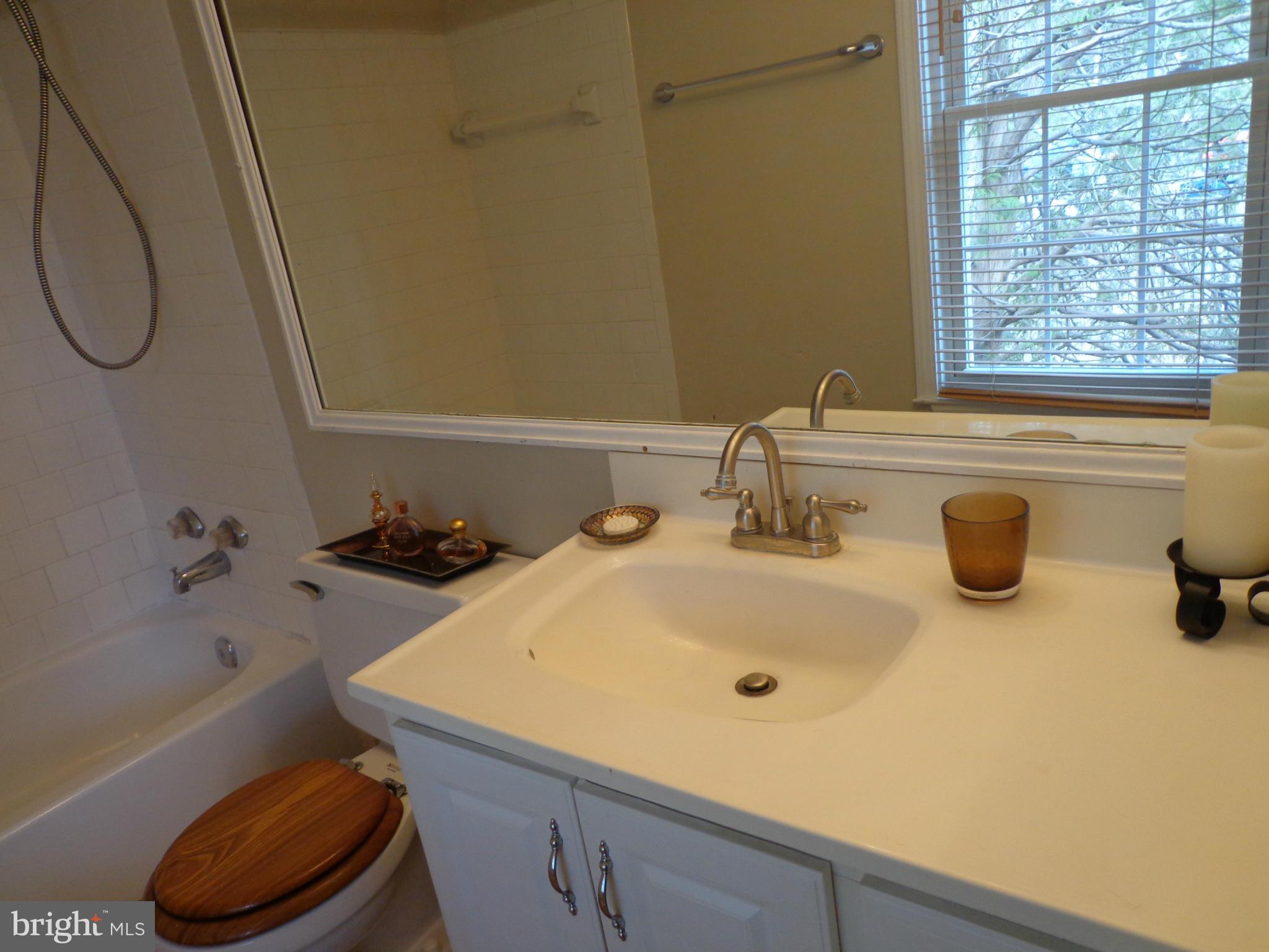 BURKE CENTRE - Residential