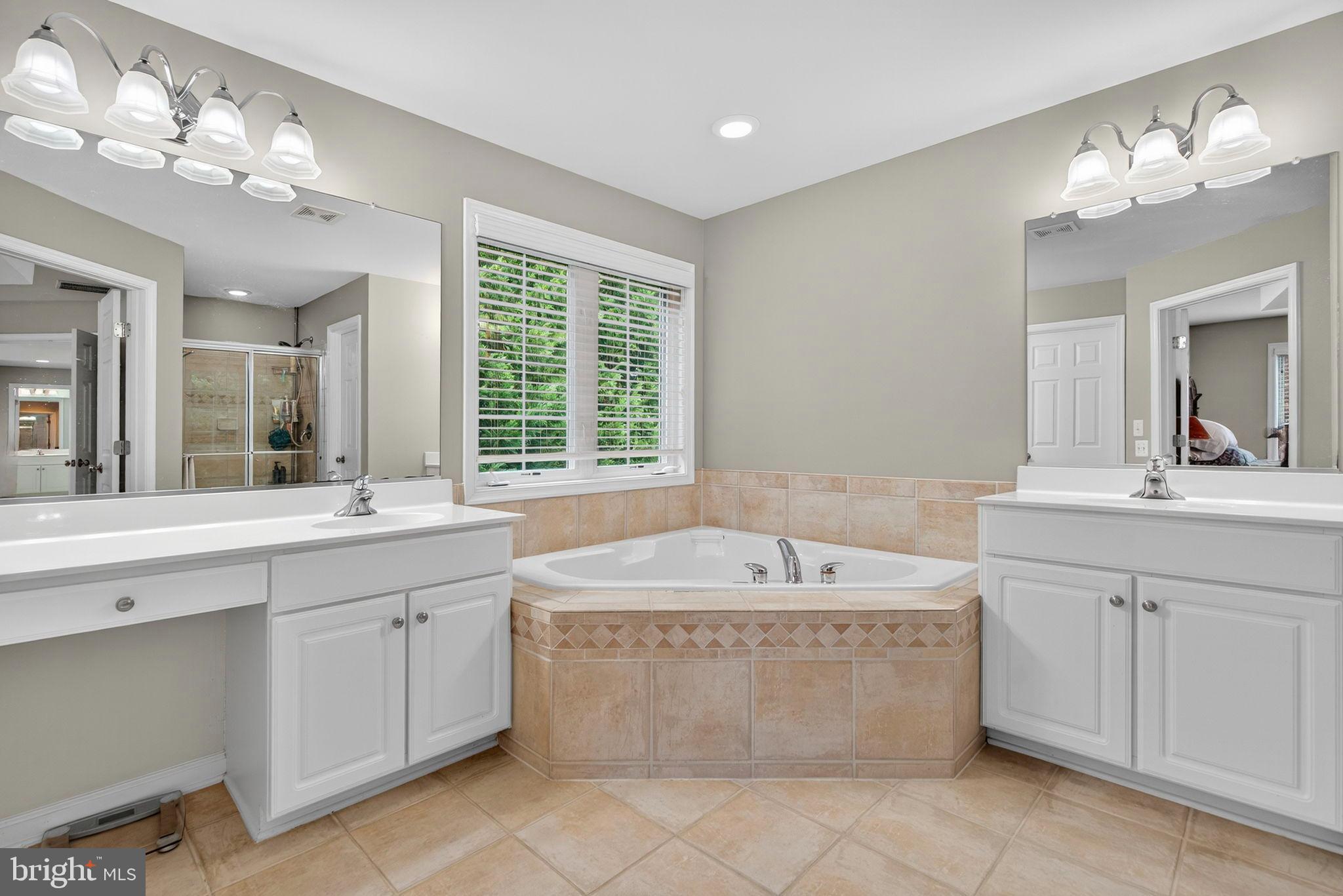 WHITE'S MILL - Residential