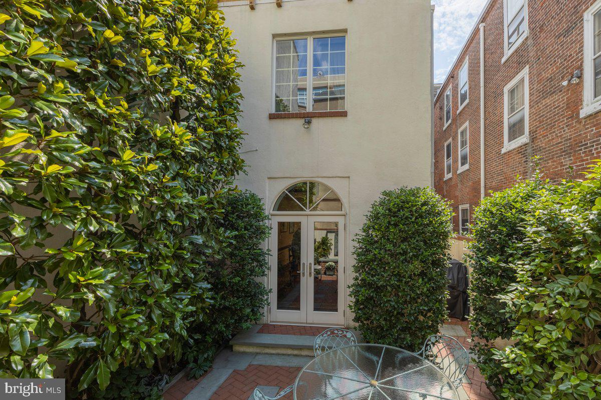 SOCIETY HILL - Residential