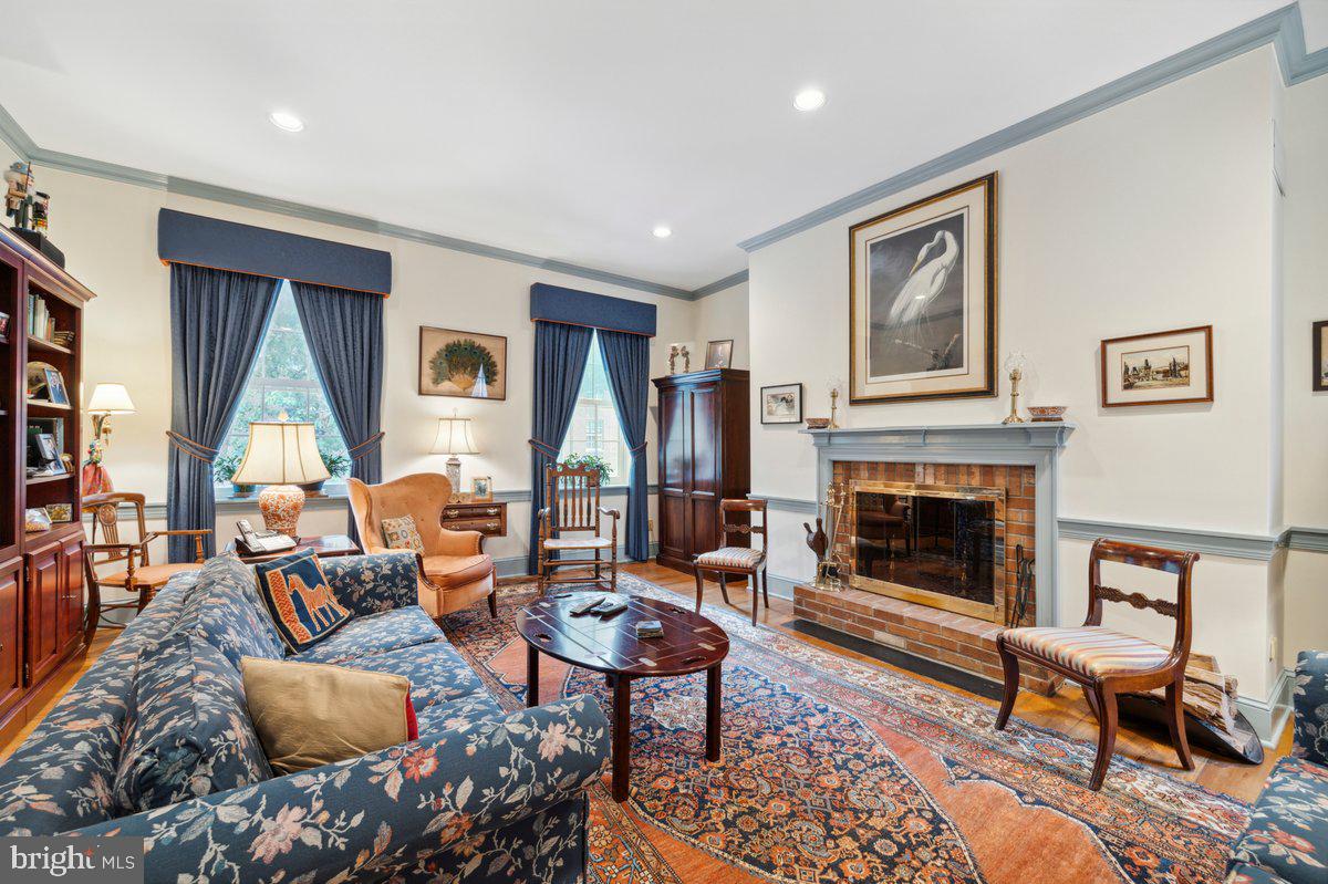 SOCIETY HILL - Residential