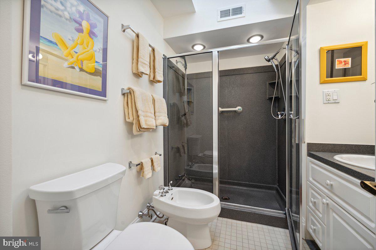 SOCIETY HILL - Residential