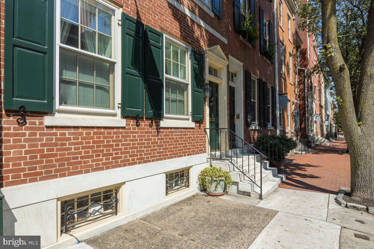 SOCIETY HILL - Residential