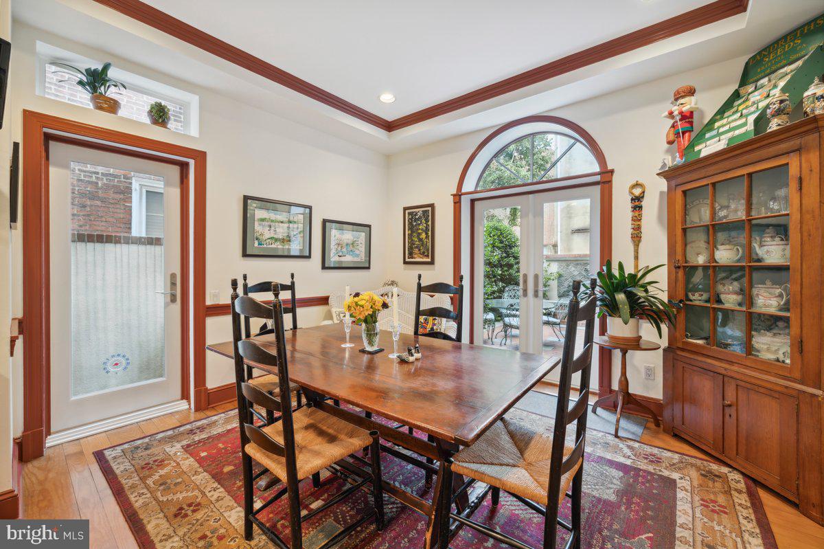 SOCIETY HILL - Residential