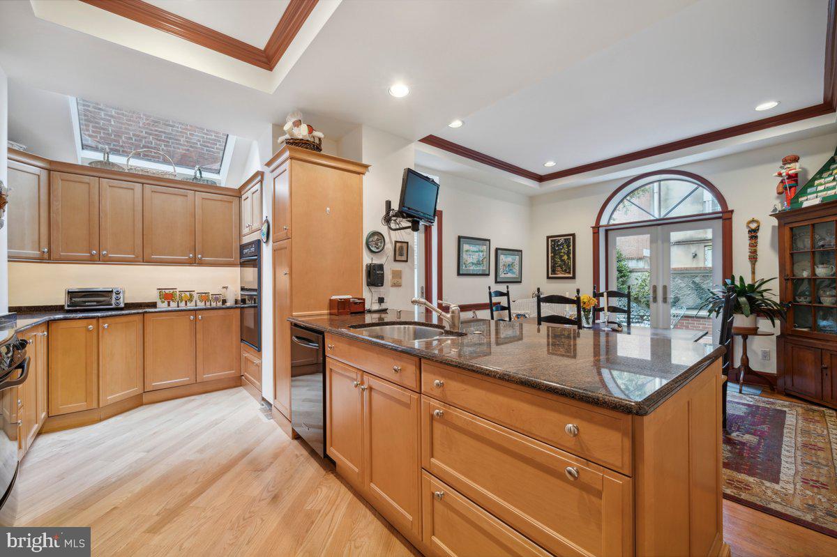 SOCIETY HILL - Residential