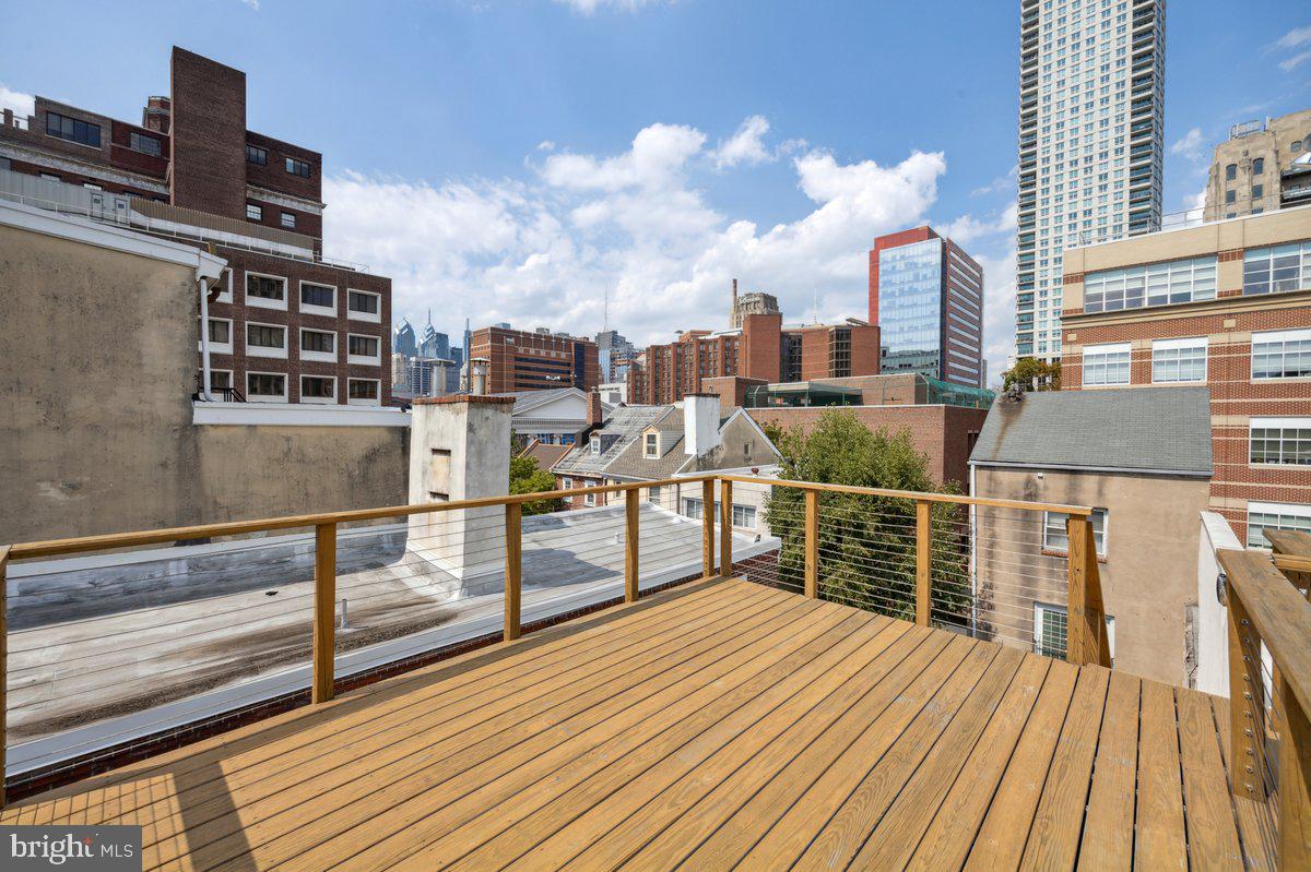 SOCIETY HILL - Residential