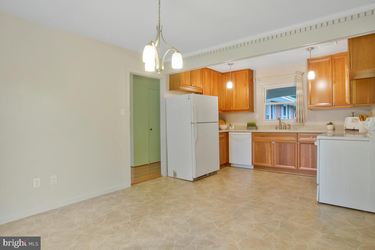 SOMERSET - Residential