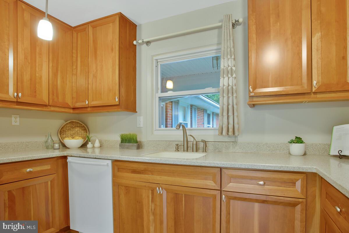 SOMERSET - Residential