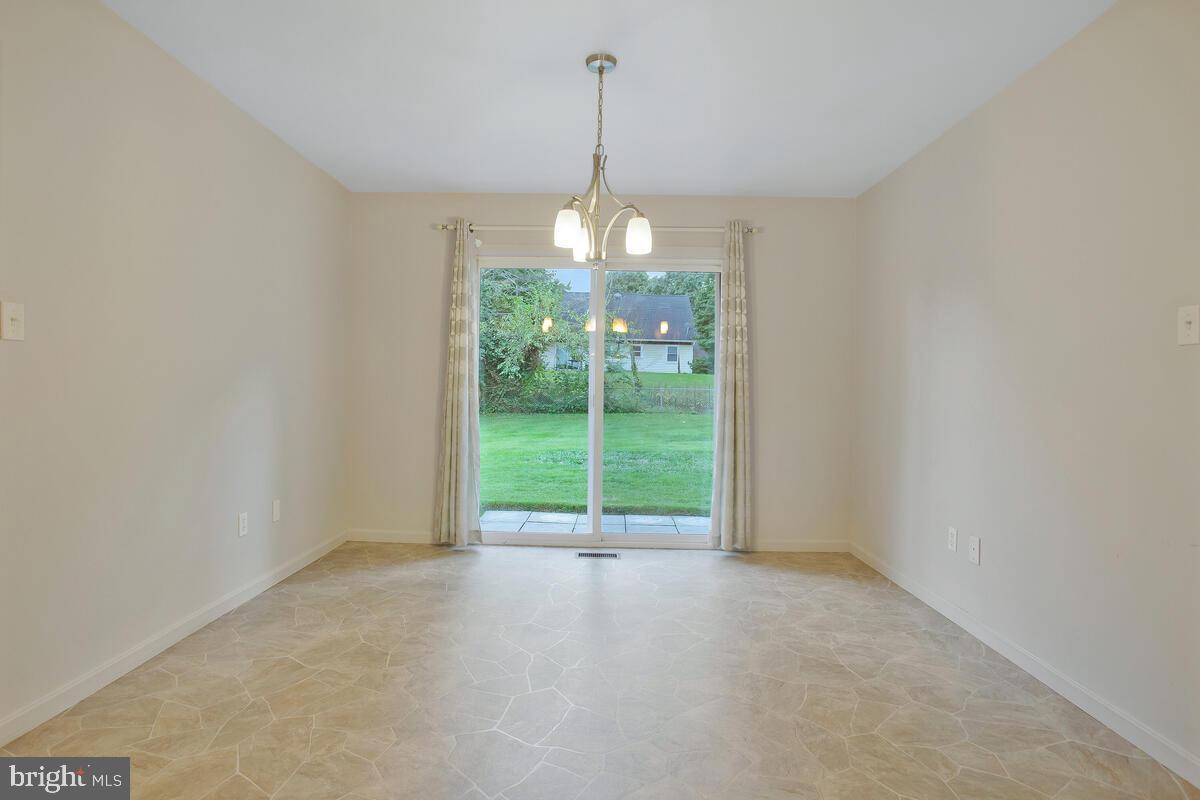 SOMERSET - Residential