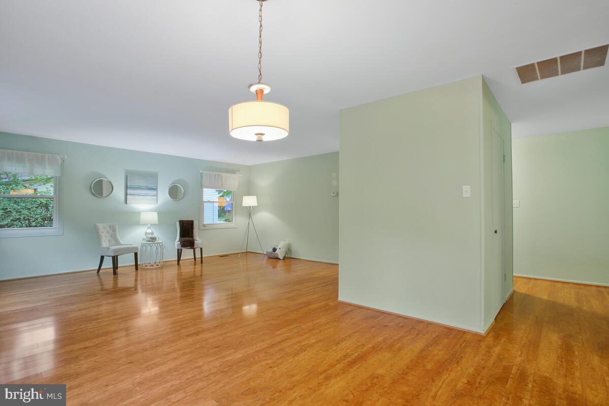 SOMERSET - Residential