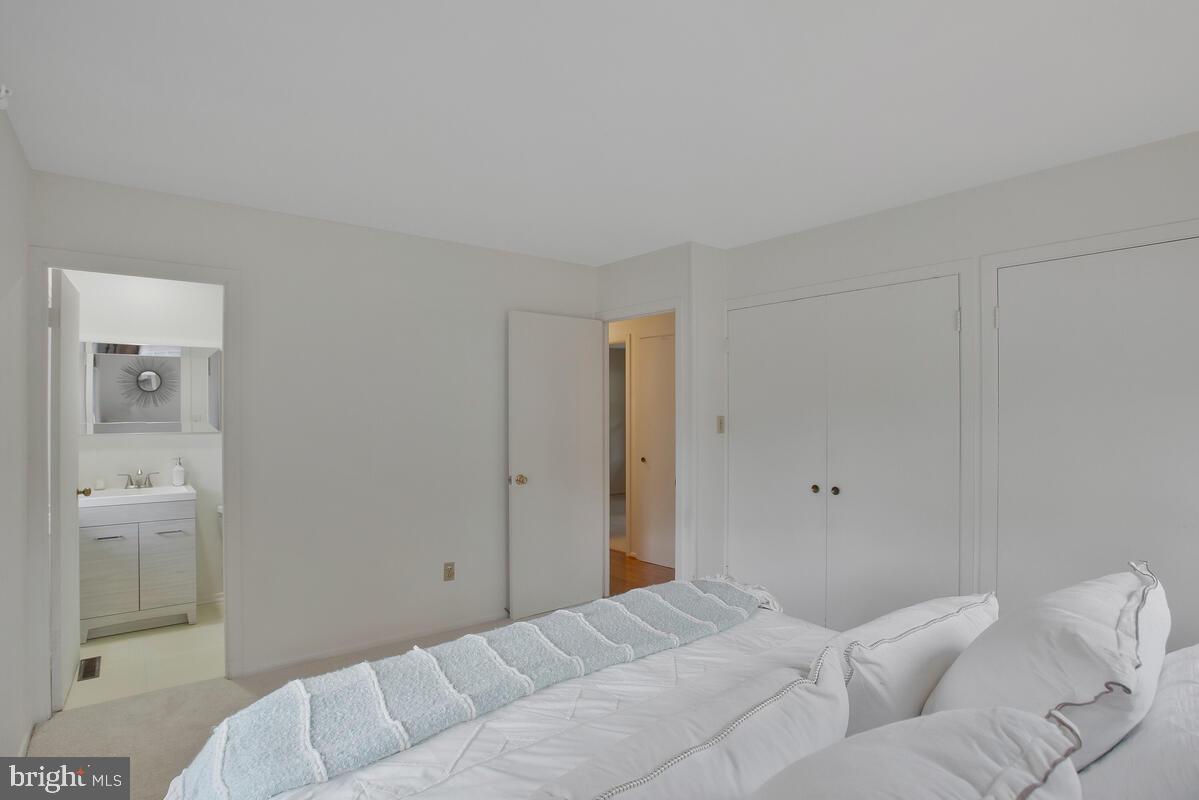 SOMERSET - Residential