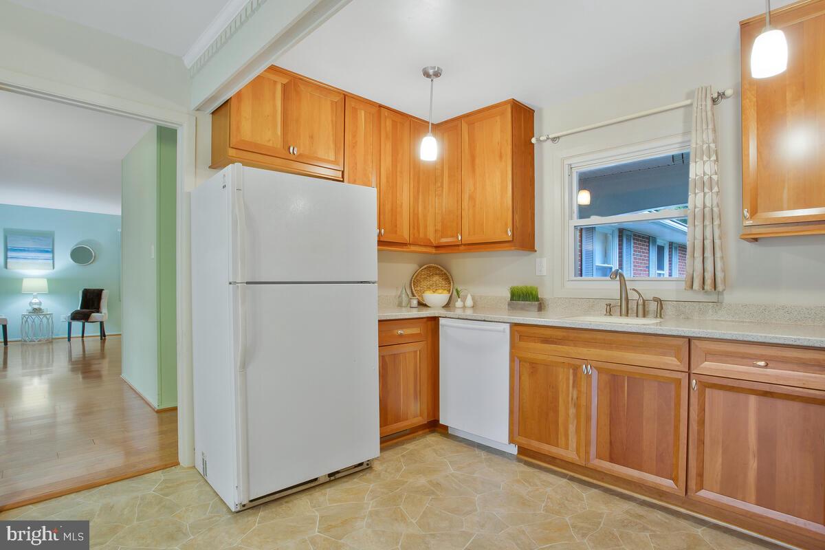 SOMERSET - Residential