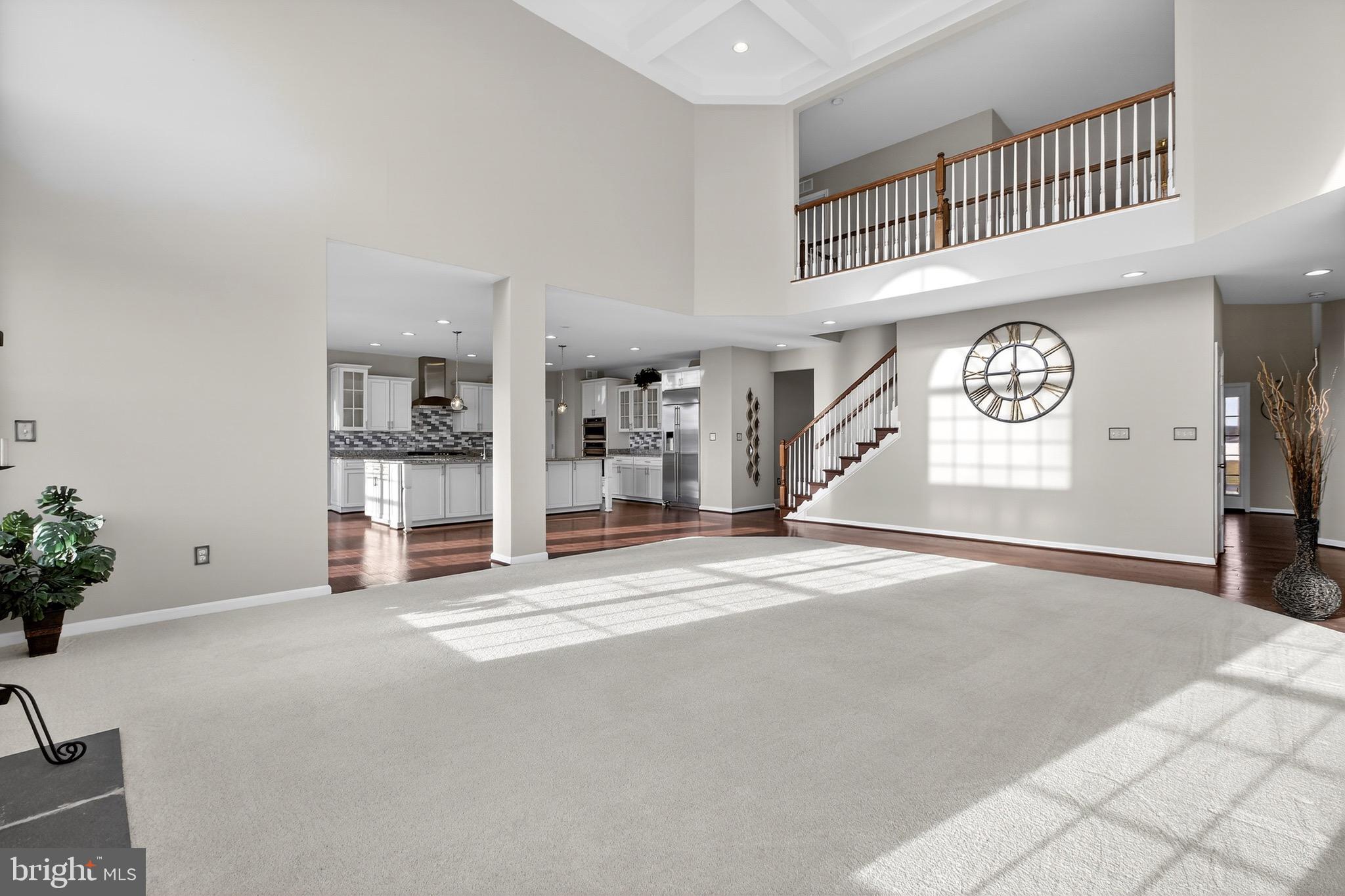 KNOLLAC ACRES - Residential