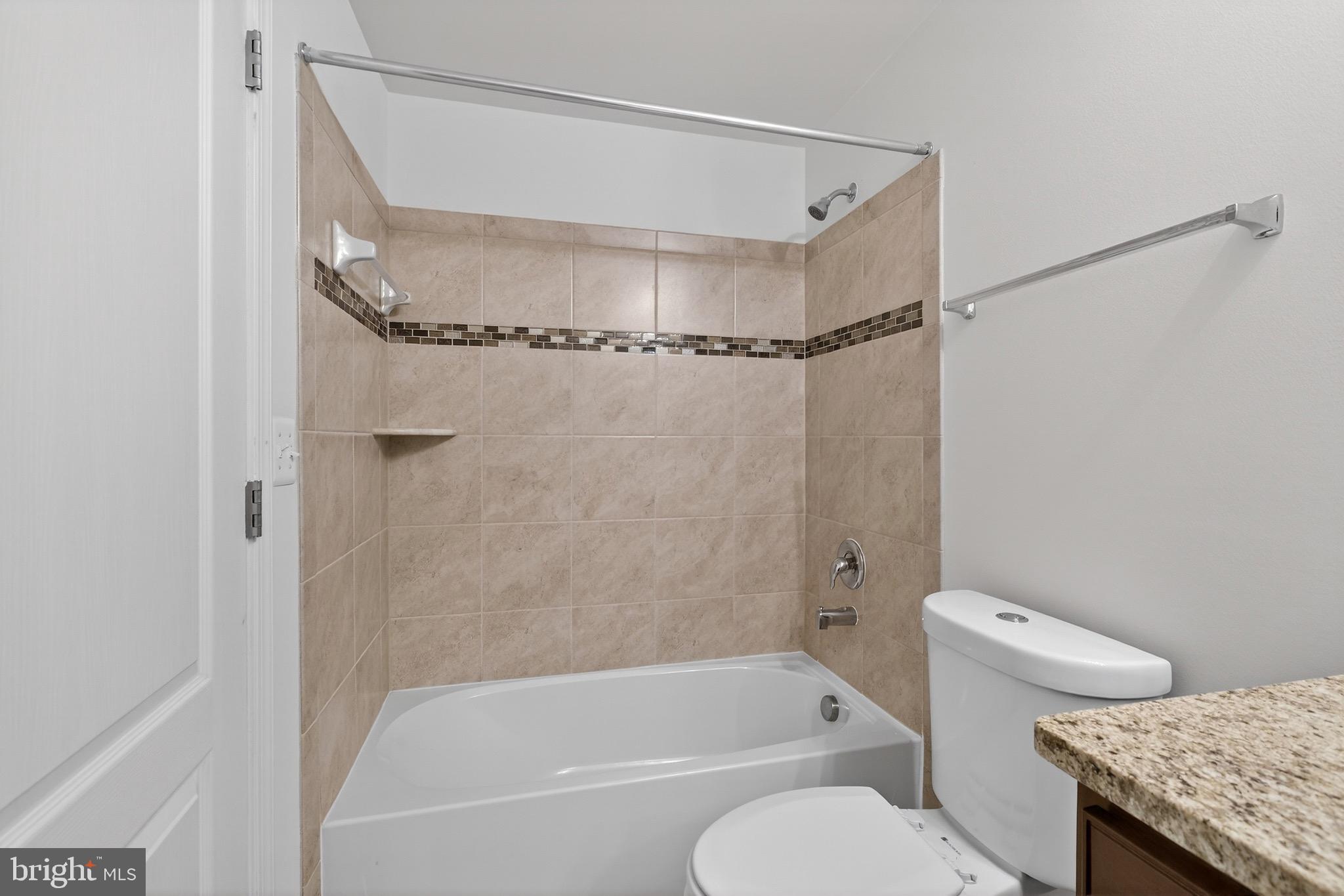 KNOLLAC ACRES - Residential