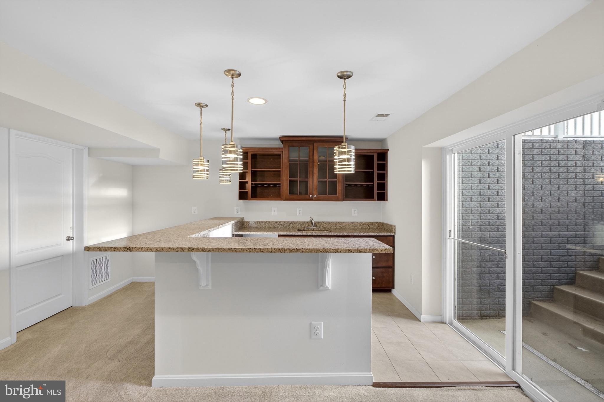 KNOLLAC ACRES - Residential