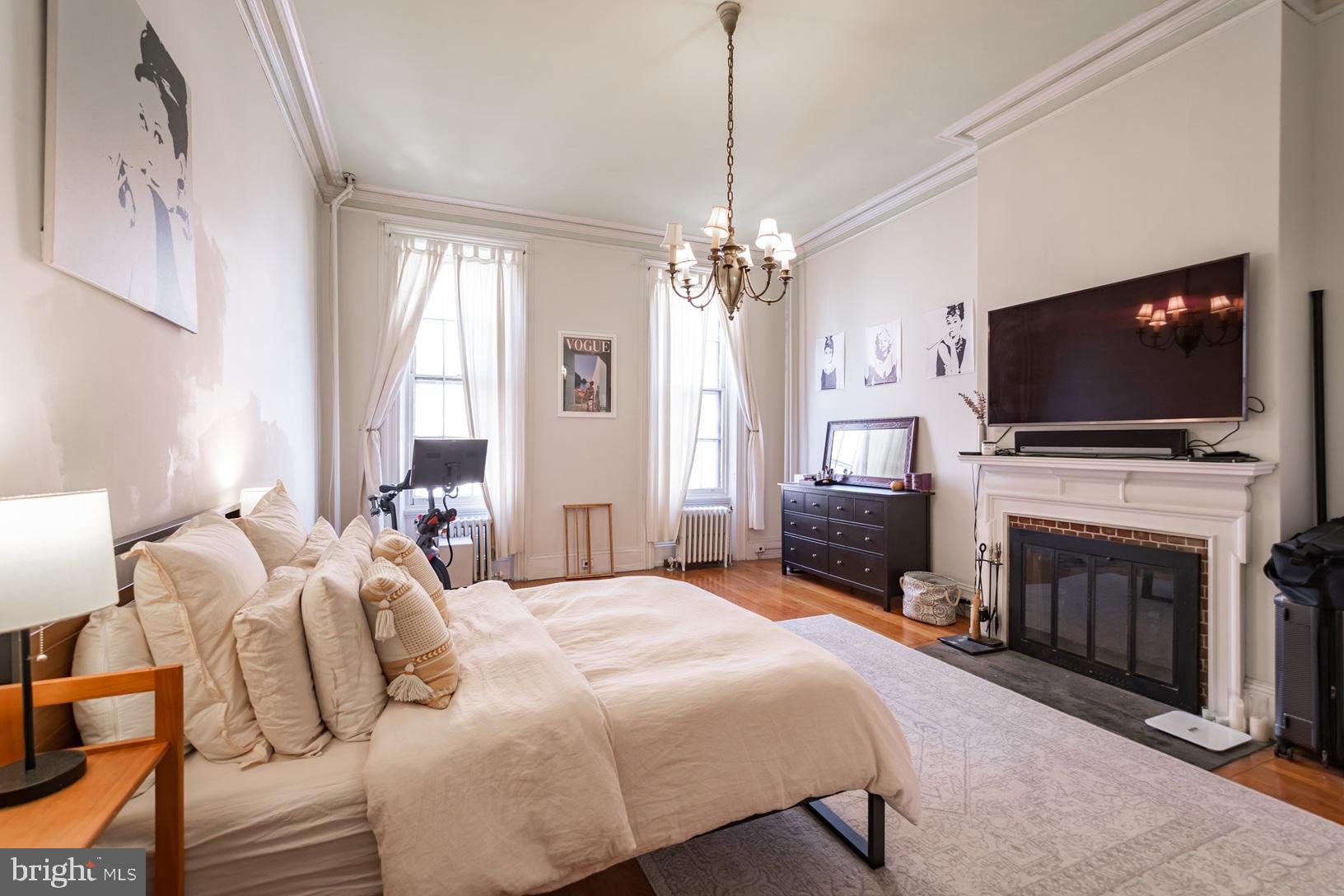 RITTENHOUSE SQUARE - Residential Lease