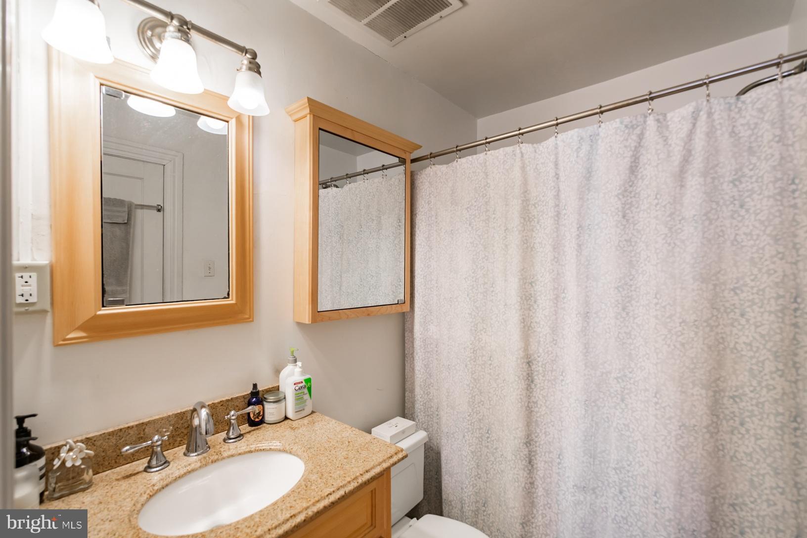 RITTENHOUSE SQUARE - Residential Lease