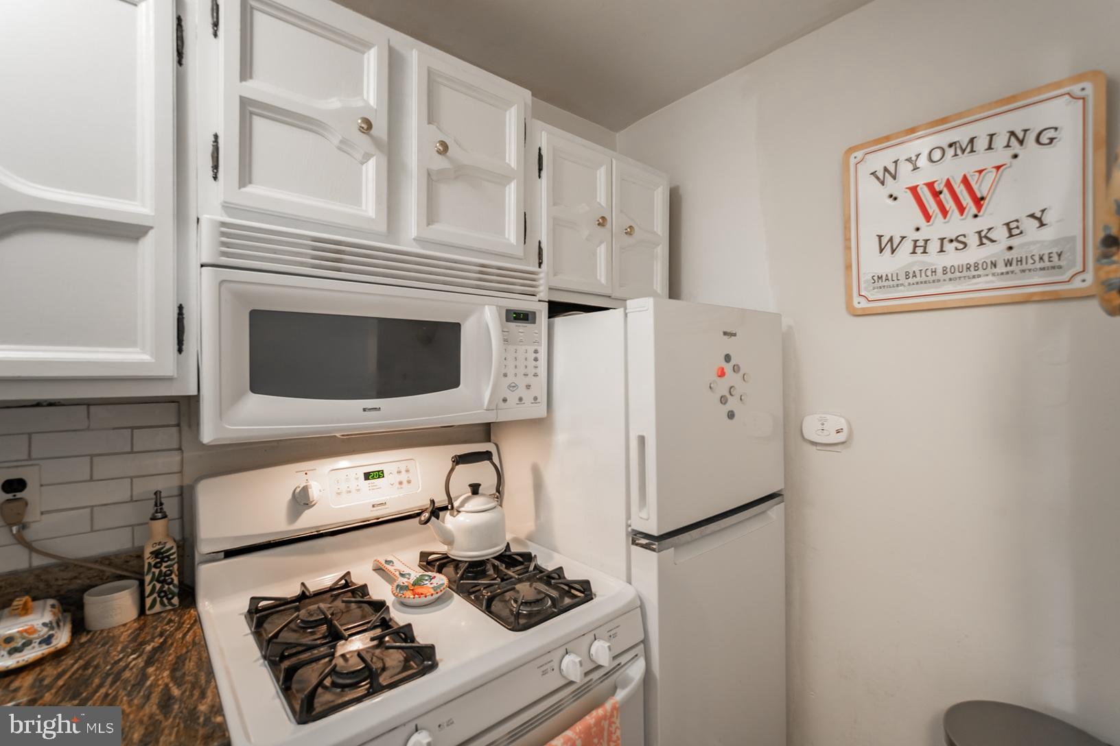 RITTENHOUSE SQUARE - Residential Lease