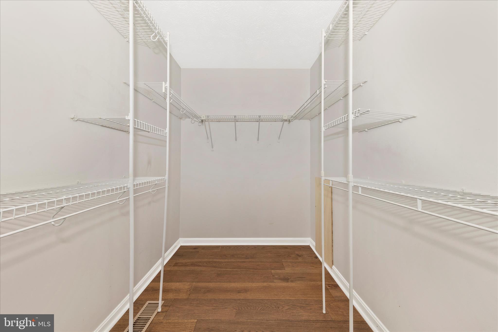 OLD FARM STATION - Residential