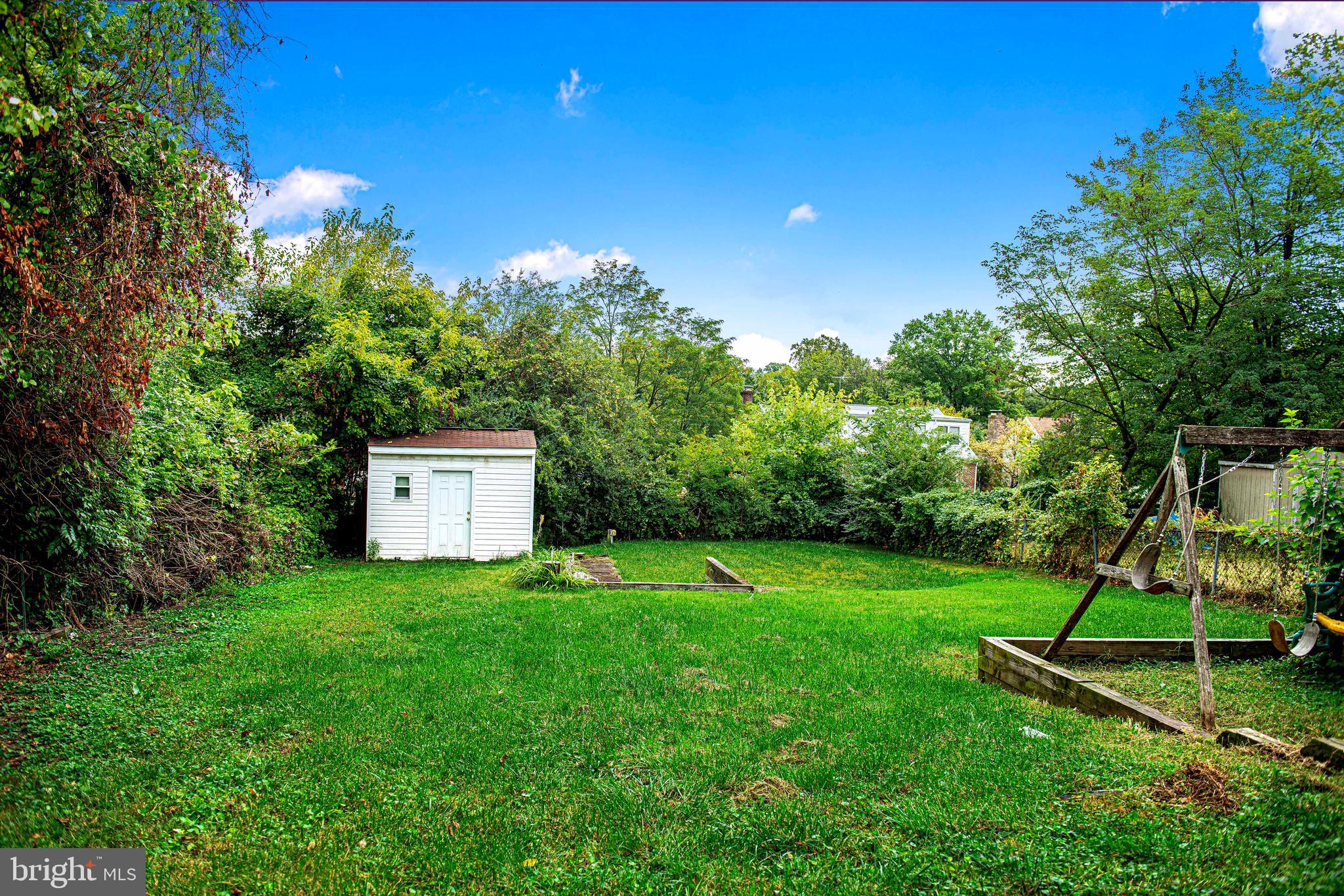 HILLENDALE PARK - Residential