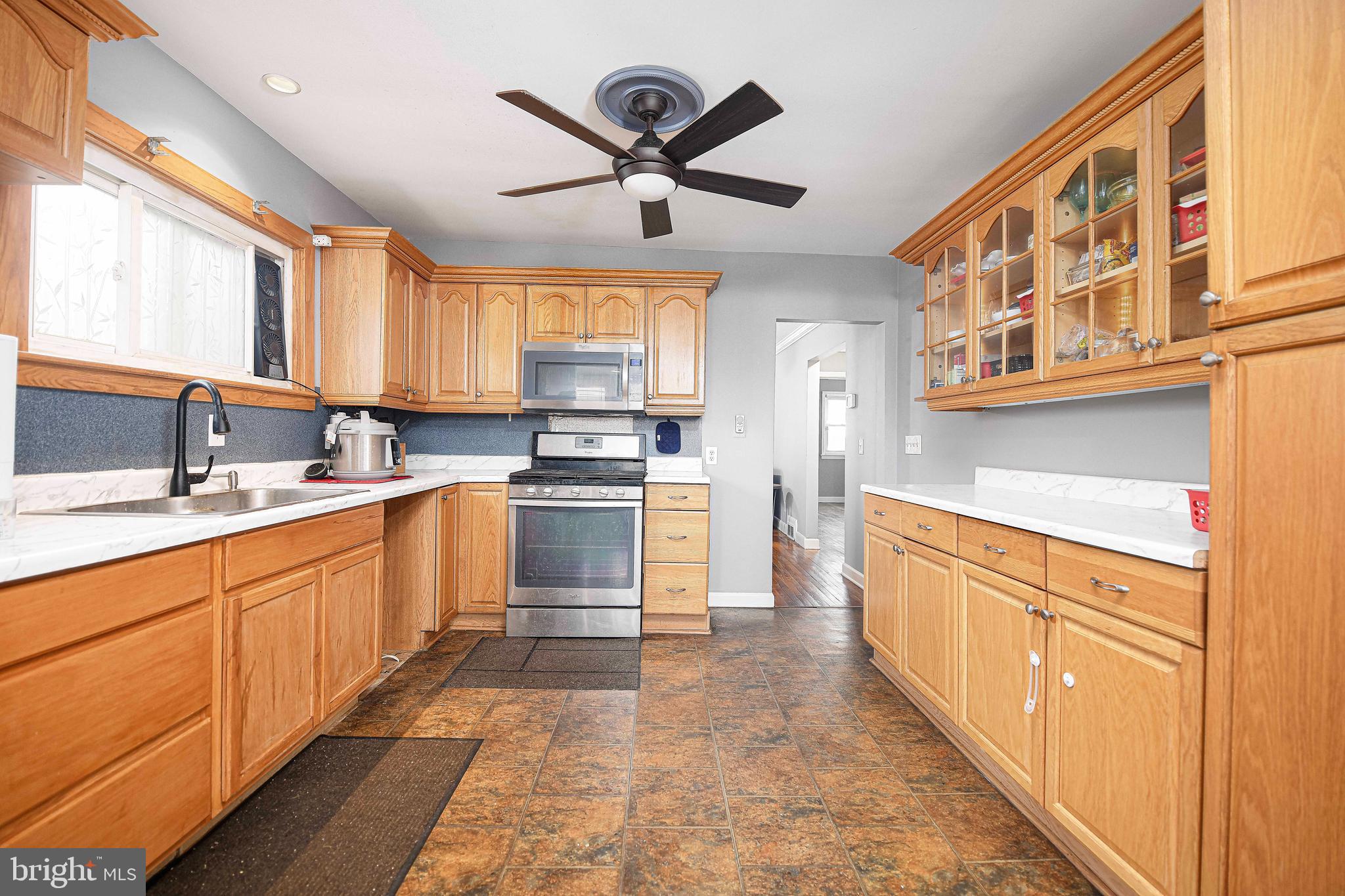 HILLENDALE PARK - Residential