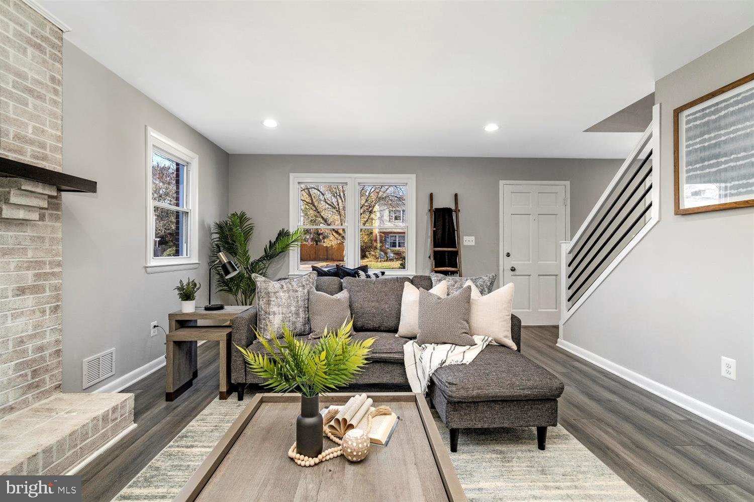 LUTHER VILLAGE - Residential