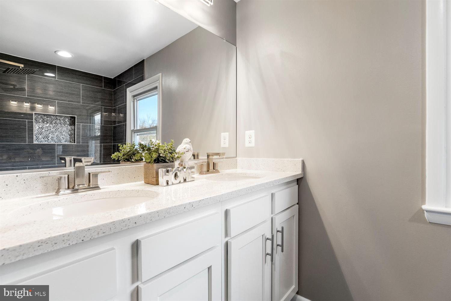 LUTHER VILLAGE - Residential