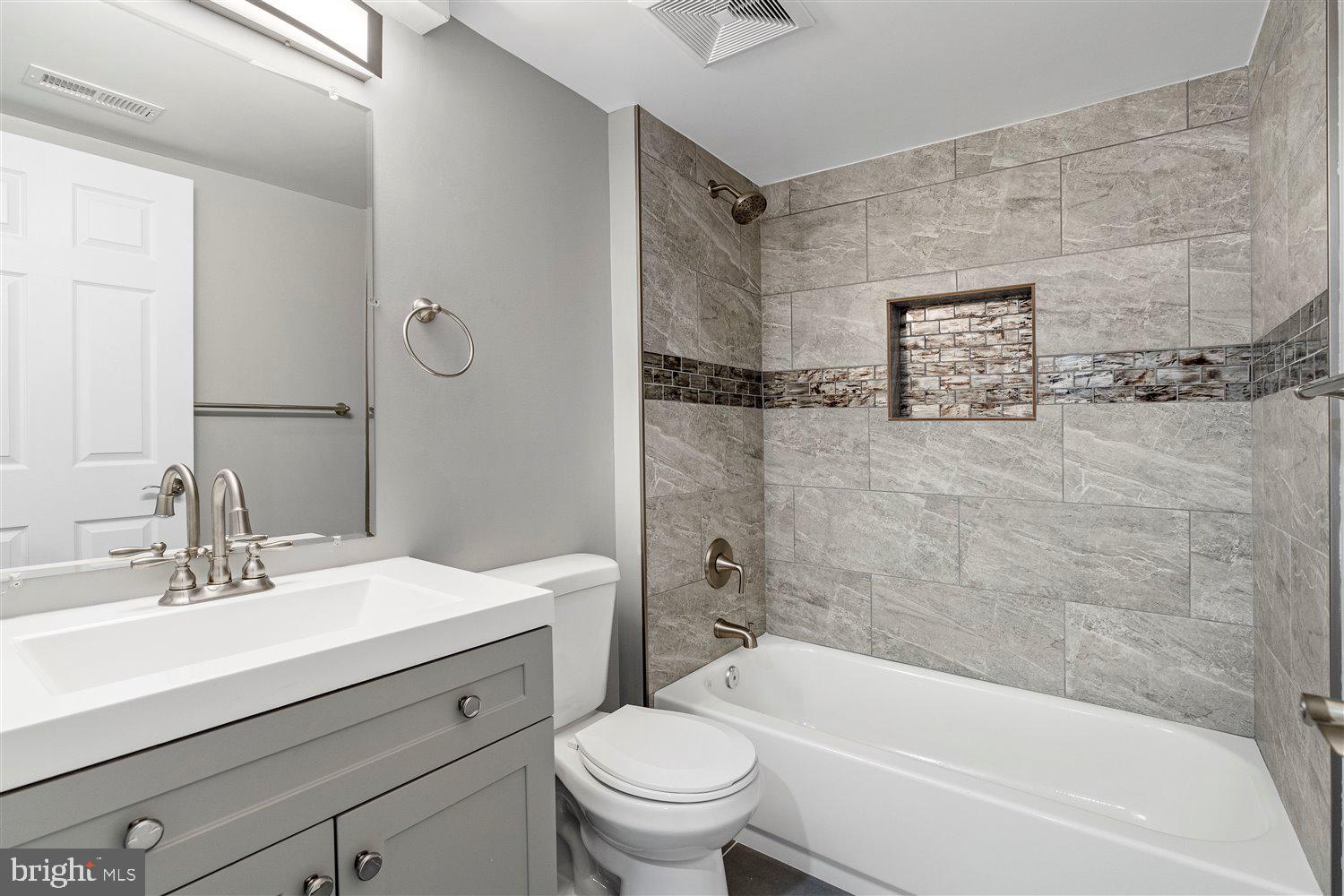 LUTHER VILLAGE - Residential